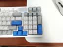 雷柏（Rapoo）V700DIY-98升级款 三模客制化无线机械键盘gasket结构7层填充消音全键热插拔键盘 白灰蓝(弹白轴) 实拍图