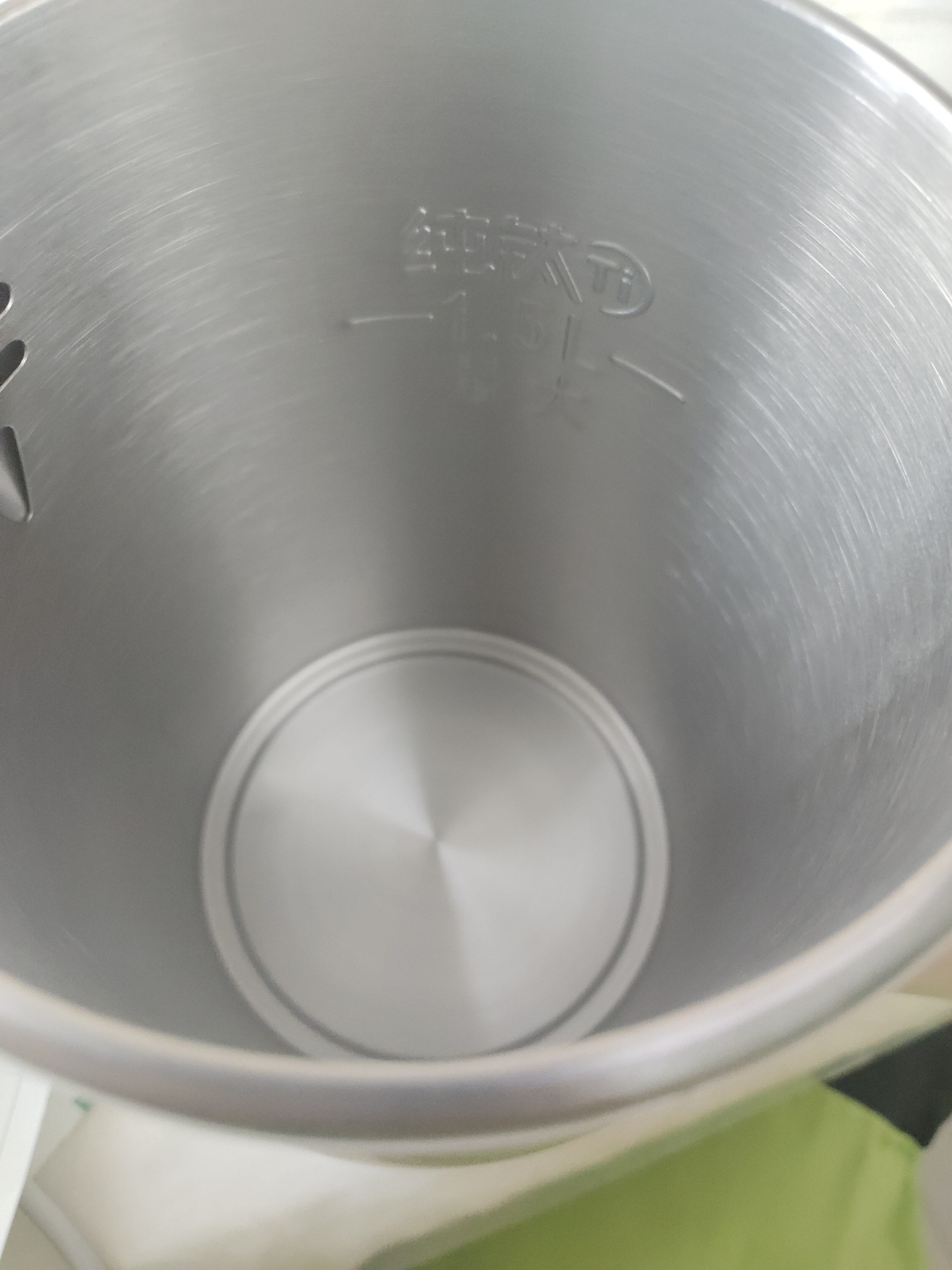 苏泊尔（SUPOR）烧水壶 家用电水壶 纯钛内胆 2200W大功率速沸热水壶 双层防烫 1.5L电热水壶SW-15J31T 实拍图