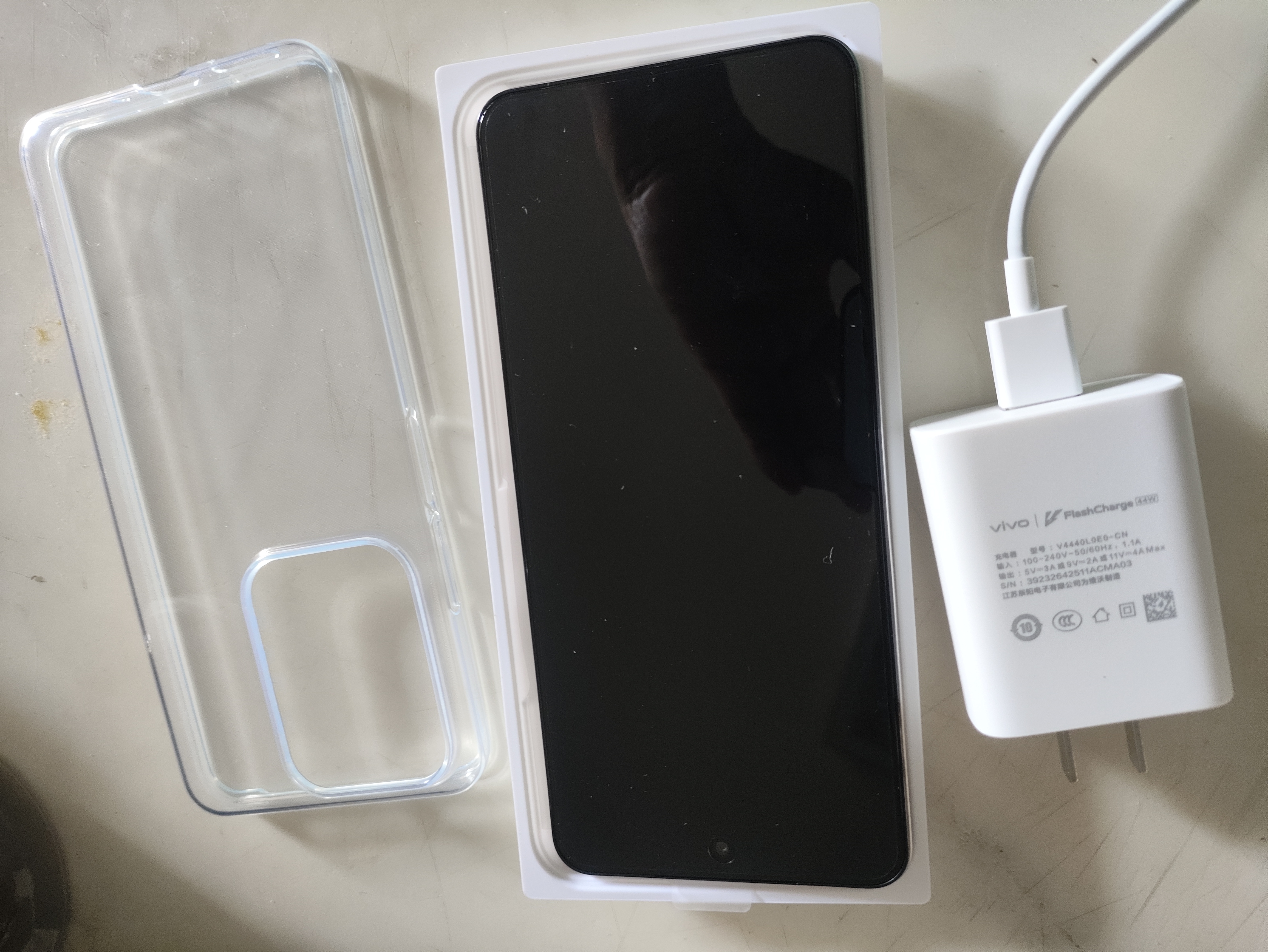 vivoiQOO Z10x 8GB+128GB 月岩钛 6500mAh超薄蓝海电池 天玑7300 护眼LCD屏幕 电竞手机 国家补贴 实拍图