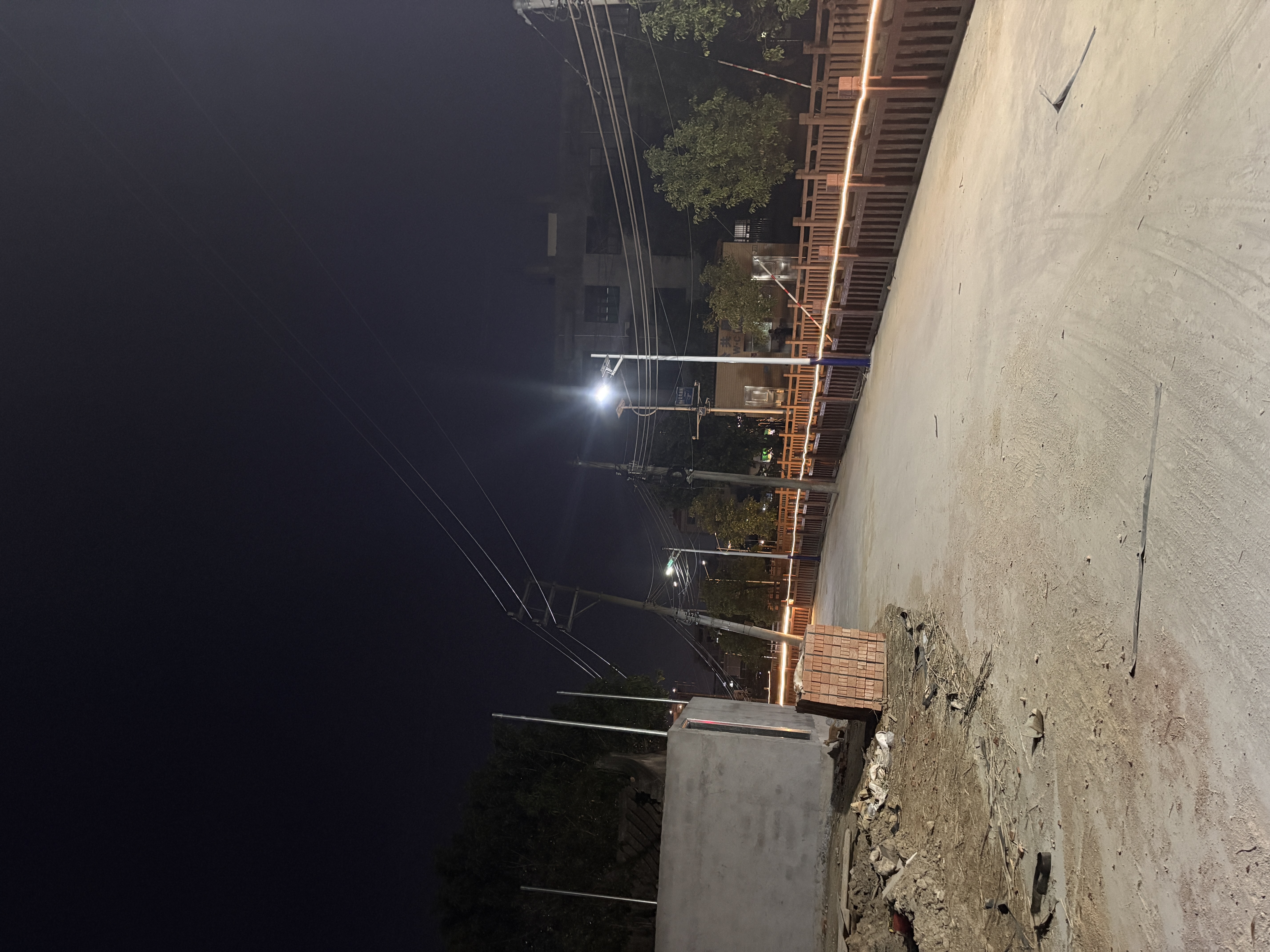 雷士（NVC）太阳能户外照明灯路灯投光灯室外庭院灯高亮2250lm+照约120㎡ 实拍图