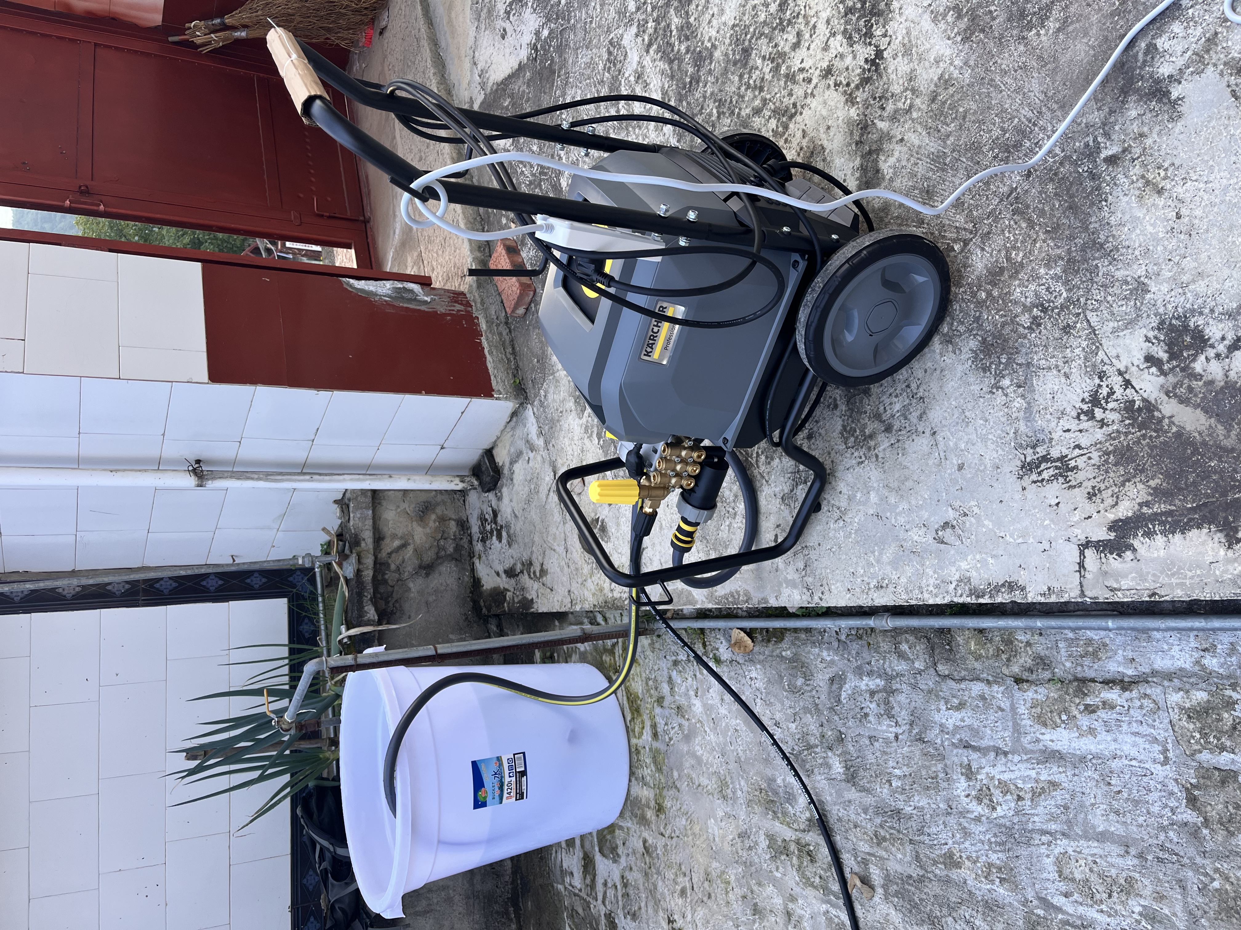 KARCHER 德国卡赫 商用工业高压清洗机高压水枪四级感应电机 高压洗车机 汽美精护 养殖场清洗 移动式 HD6/15-4 M 实拍图