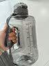 乐扣乐扣（LOCK&LOCK）小水库大容量塑料运动水杯户外冷水壶刻度把手男女杯子2.2L灰色 实拍图