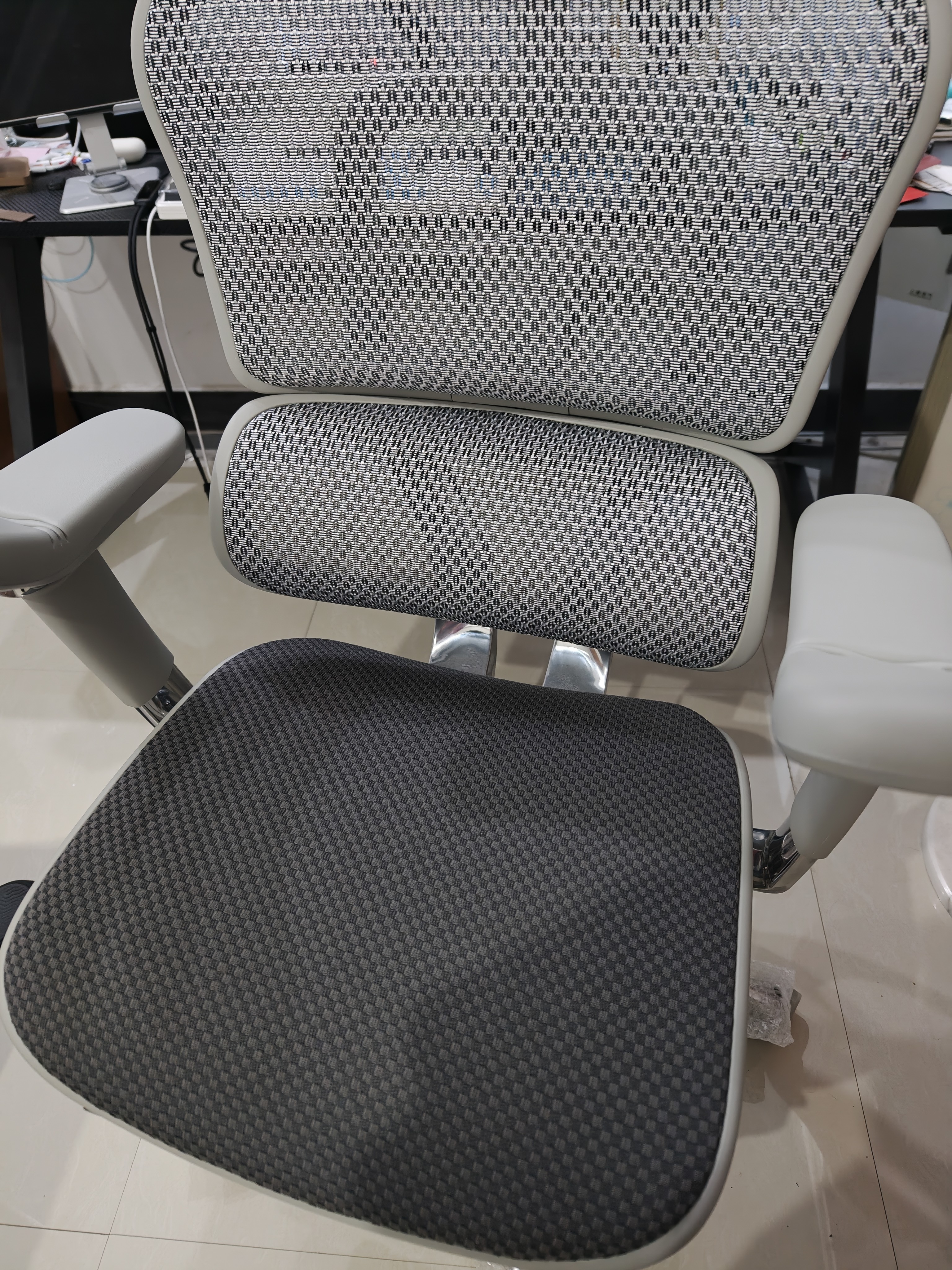 Ergonor保友金豪E2/金豪E2 Pro 高端人体工学椅 电脑椅办公椅家用电竞椅 【金豪E2 Pro】银白网(云感科技坐垫)+躺舒宝 整椅发货 送货上门 实拍图