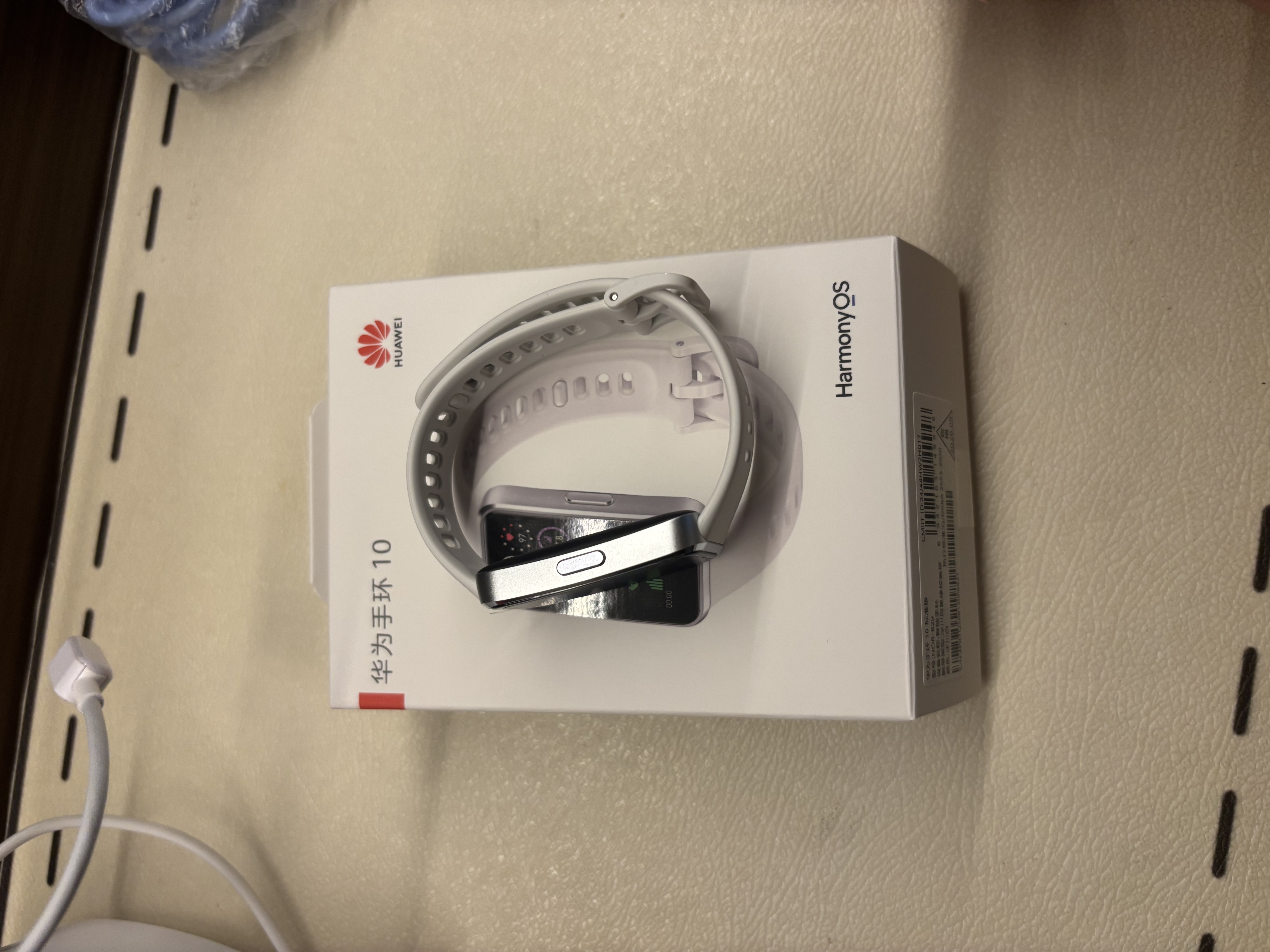 华为（HUAWEI）手环10 标准版 冰川白 智能手环专业睡眠分析情绪健康铝合金机身心率监测运动手环华为手环9升级 实拍图