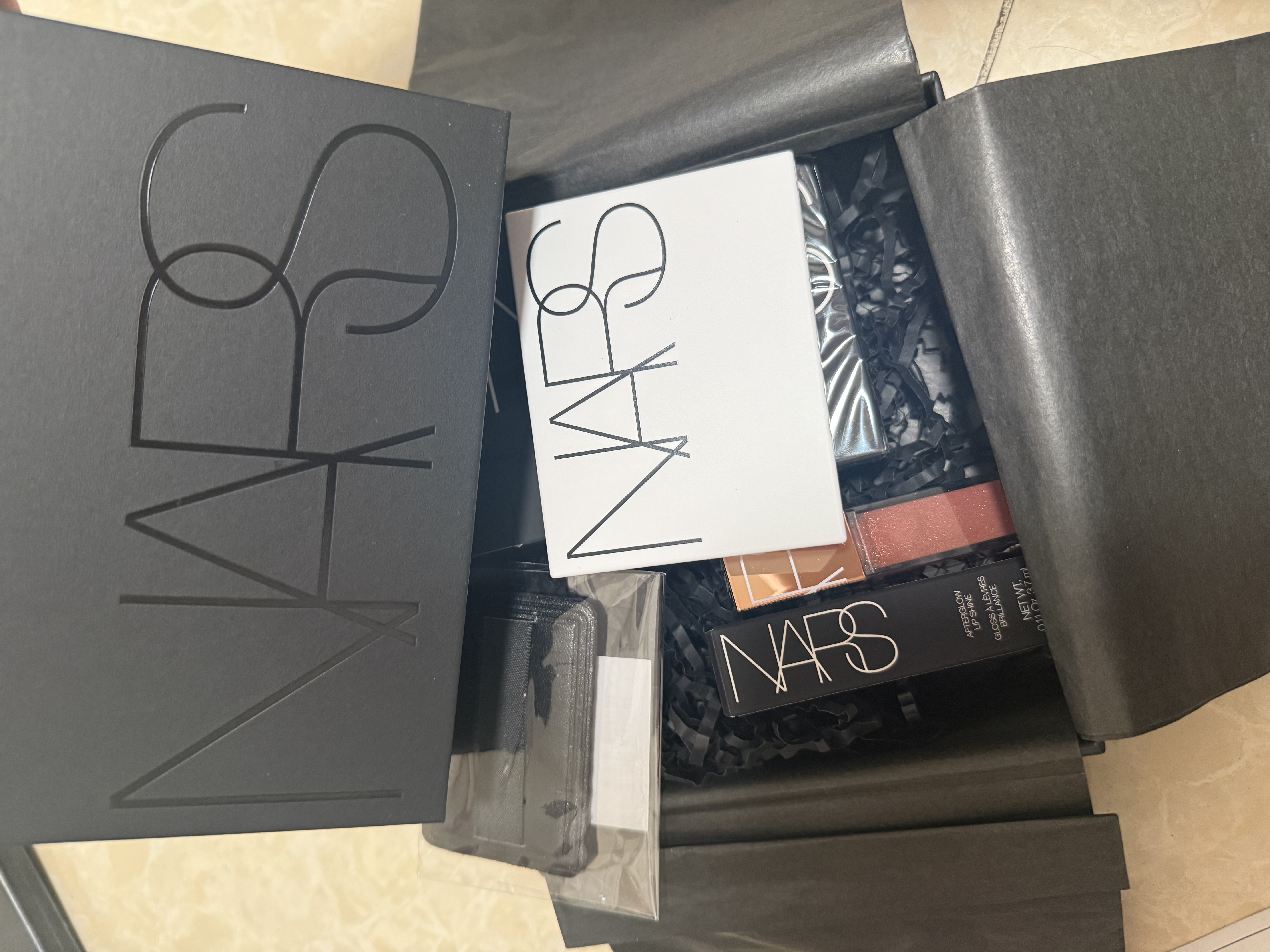 NARS【官方正品】超方瓶粉底#L4 30ml 轻薄润贴持妆不卡粉养肤粉底 实拍图