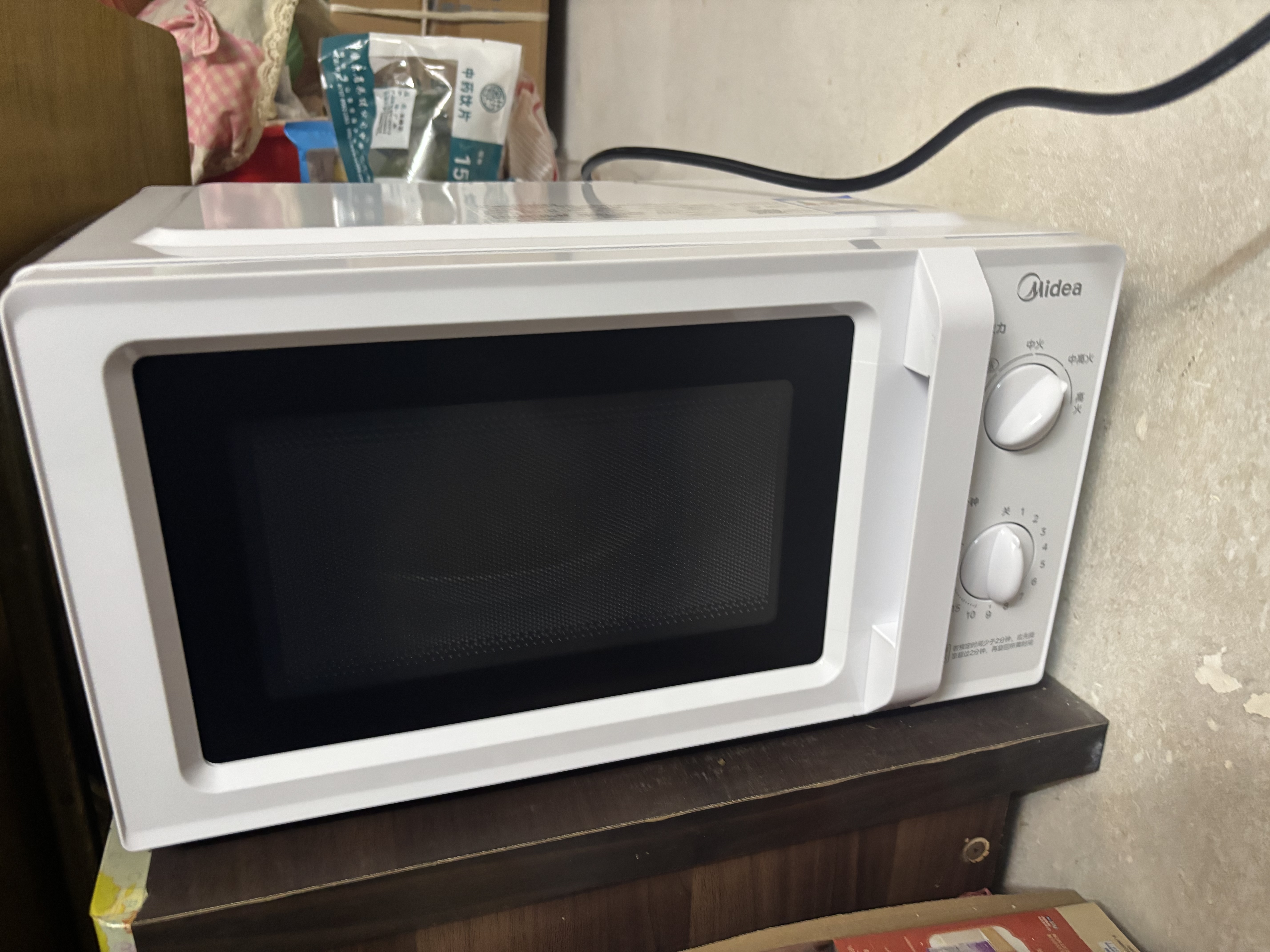 美的家用微波炉快捷小型 700W速热 容量20L 360°均匀加热 旋钮操控 易清洁内胆2026新款升级 M1-L213B二代 实拍图