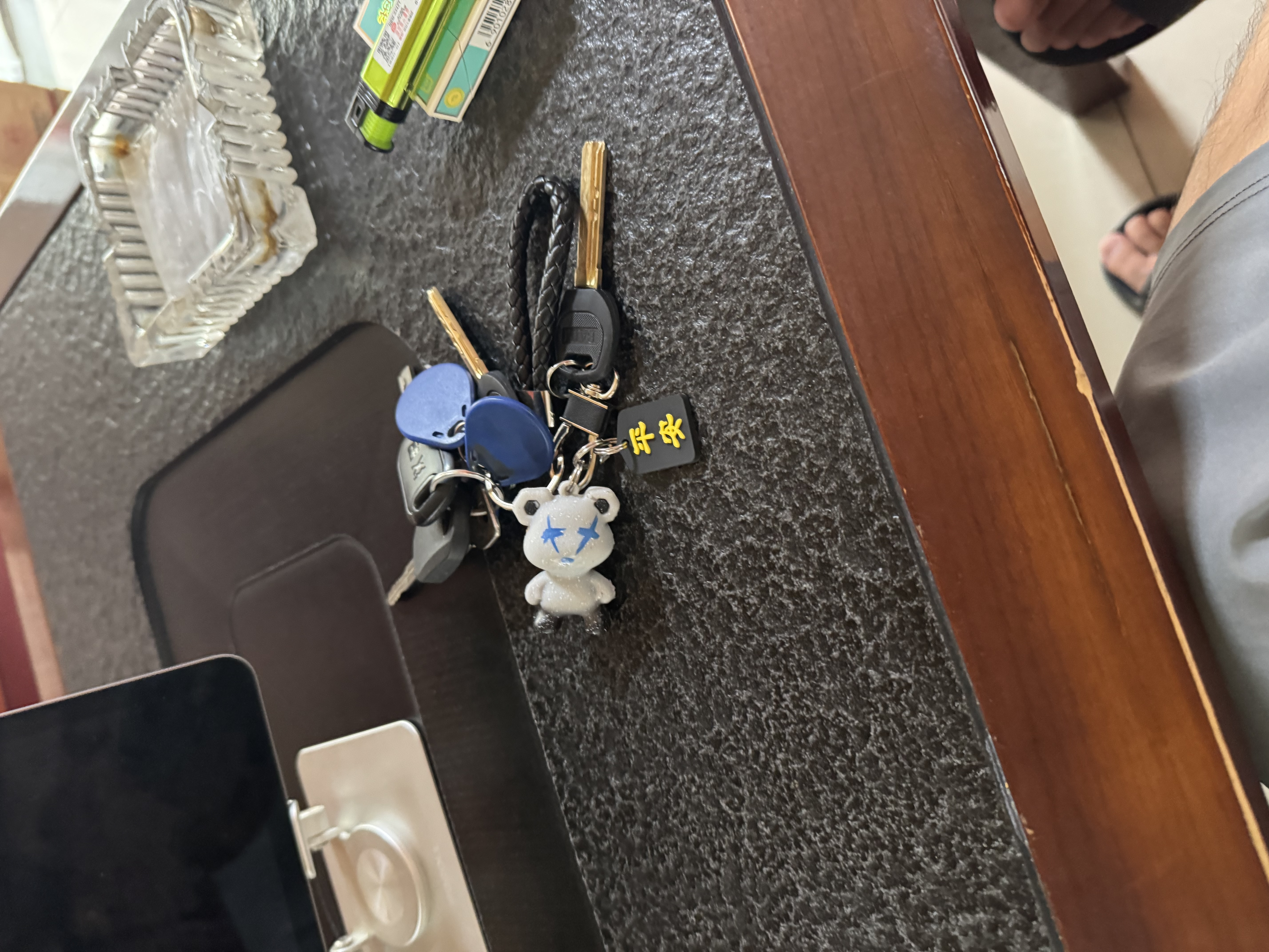 POKKNIKI汽车钥匙链车载挂件精致防丢书包挂饰公仔创意男女情侣星空小熊 实拍图