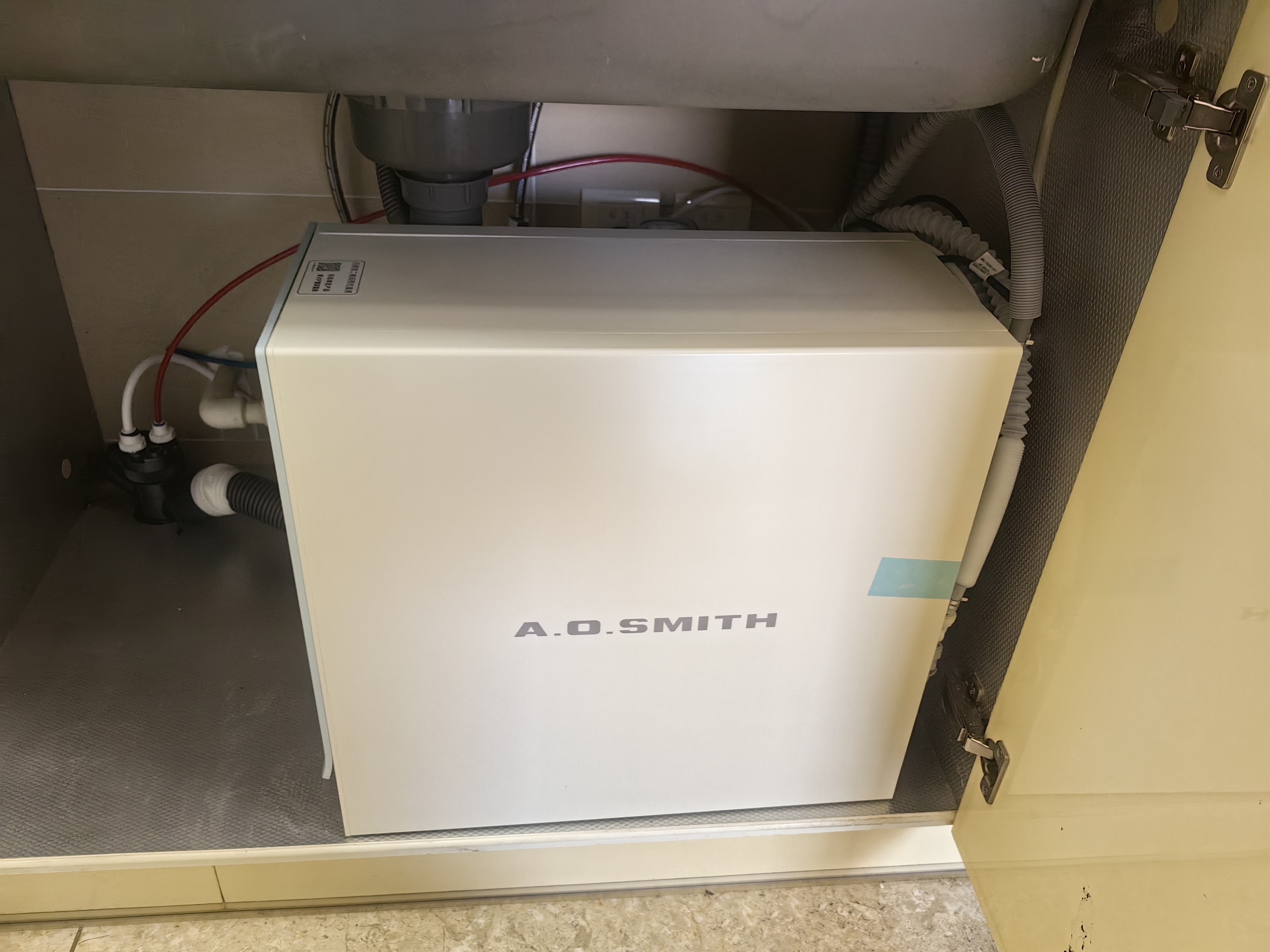 史密斯（A.O.SMITH）蓝鲸冰热3.0 Ultra反渗透家用净水器制冷制热Q系列加热直饮厨房专用台下用冰热一体净水机QDR2000C 实拍图