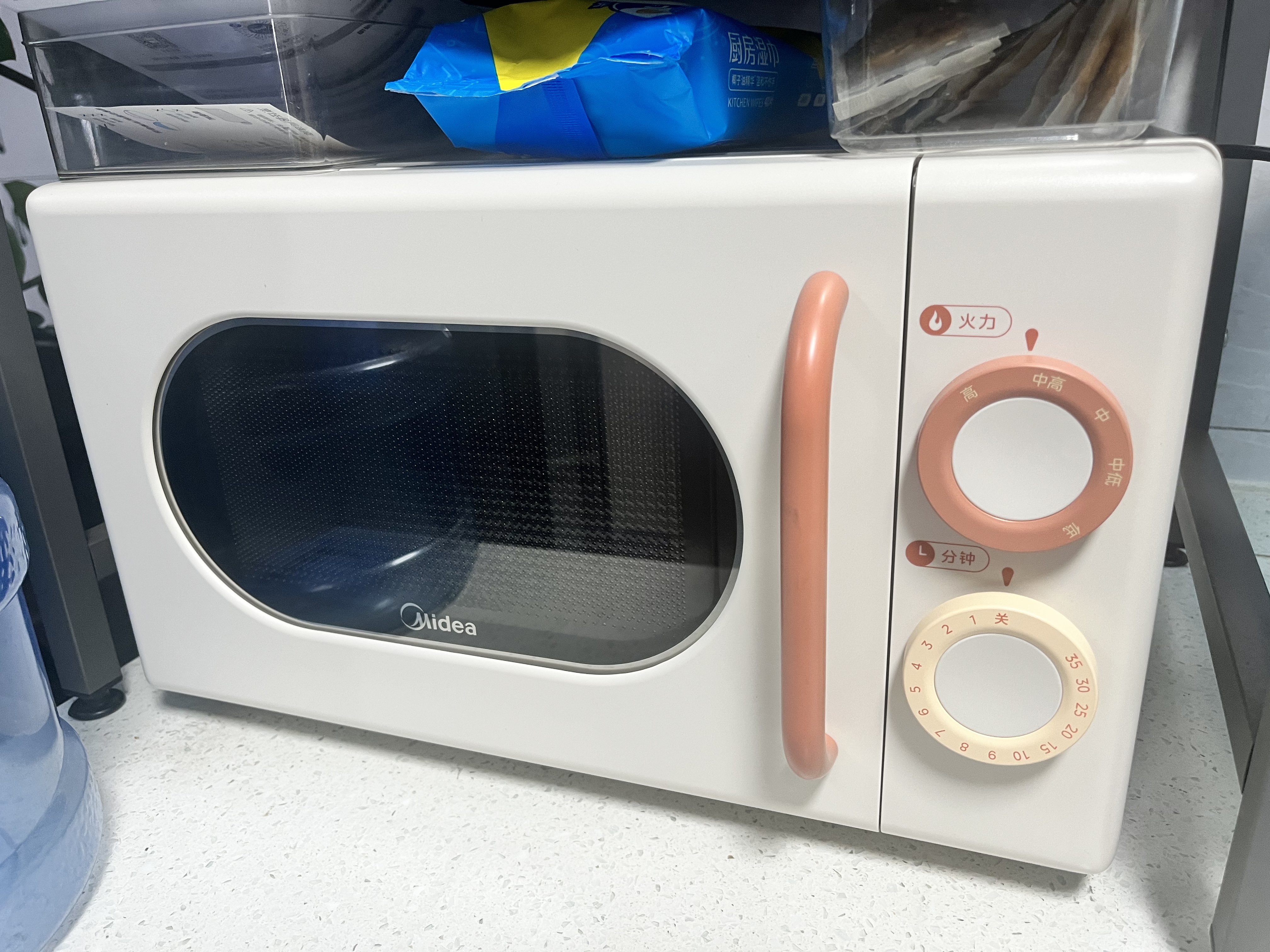 美的（Midea）微波炉小滋味系列高颜值奶油风 家用小型一级能效800瓦变频五档速热均匀加热转盘式复古家用微波炉 美的小滋味奶油风复古微波炉 实拍图