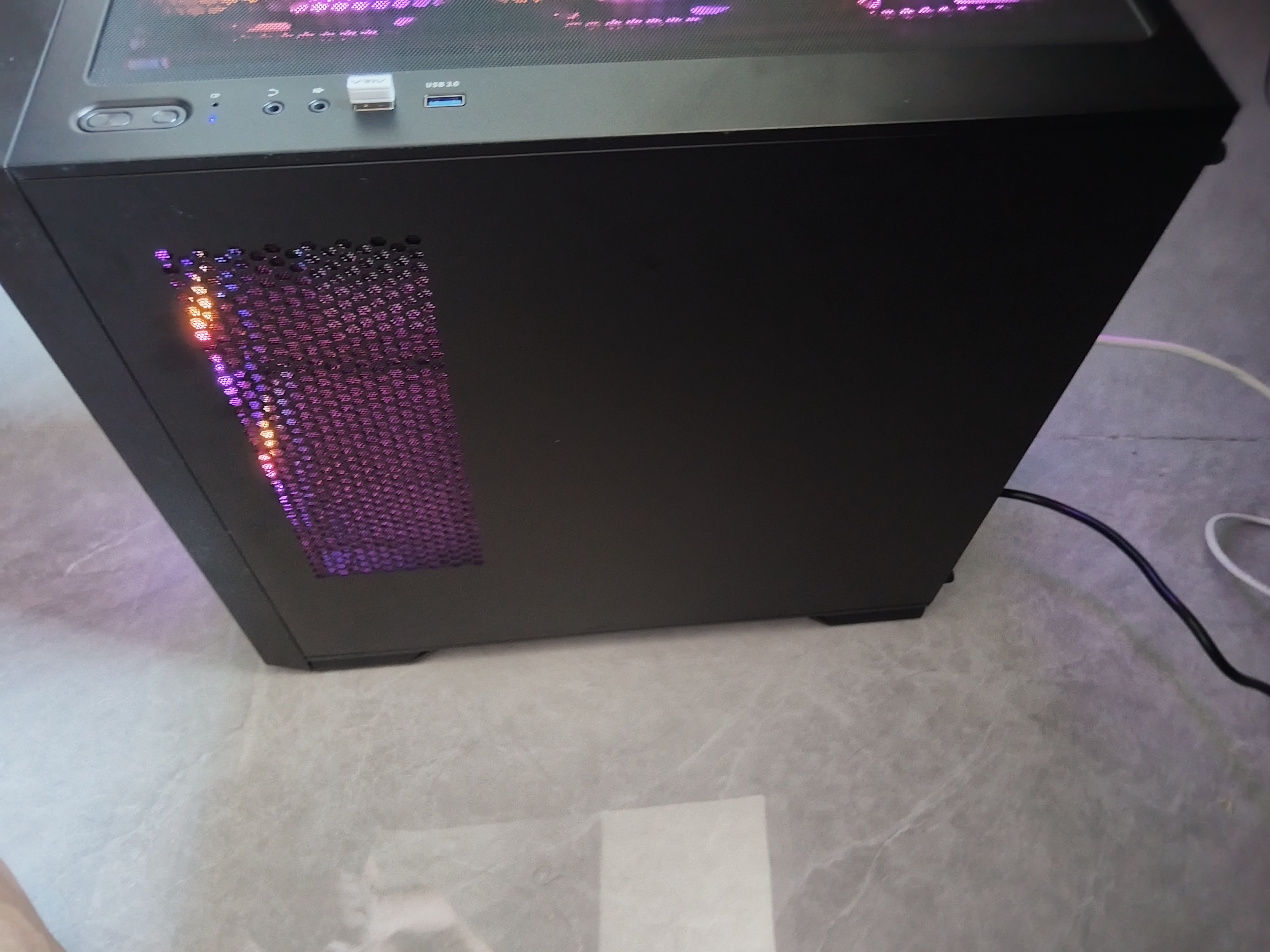 AMD 锐龙5 5600/5700X学生宿舍组装电脑RTX5060Ti/RX7650GRE主机AI台式整机游戏电竞DIY组装机套件 配置三 R5 5600/RX6500XT 单主机 实拍图