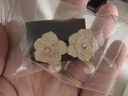 周大生（CHOW TAI SENG）山茶花珍珠耳环银耳钉耳饰轻奢法式高级生日礼物送女友送老婆 实拍图