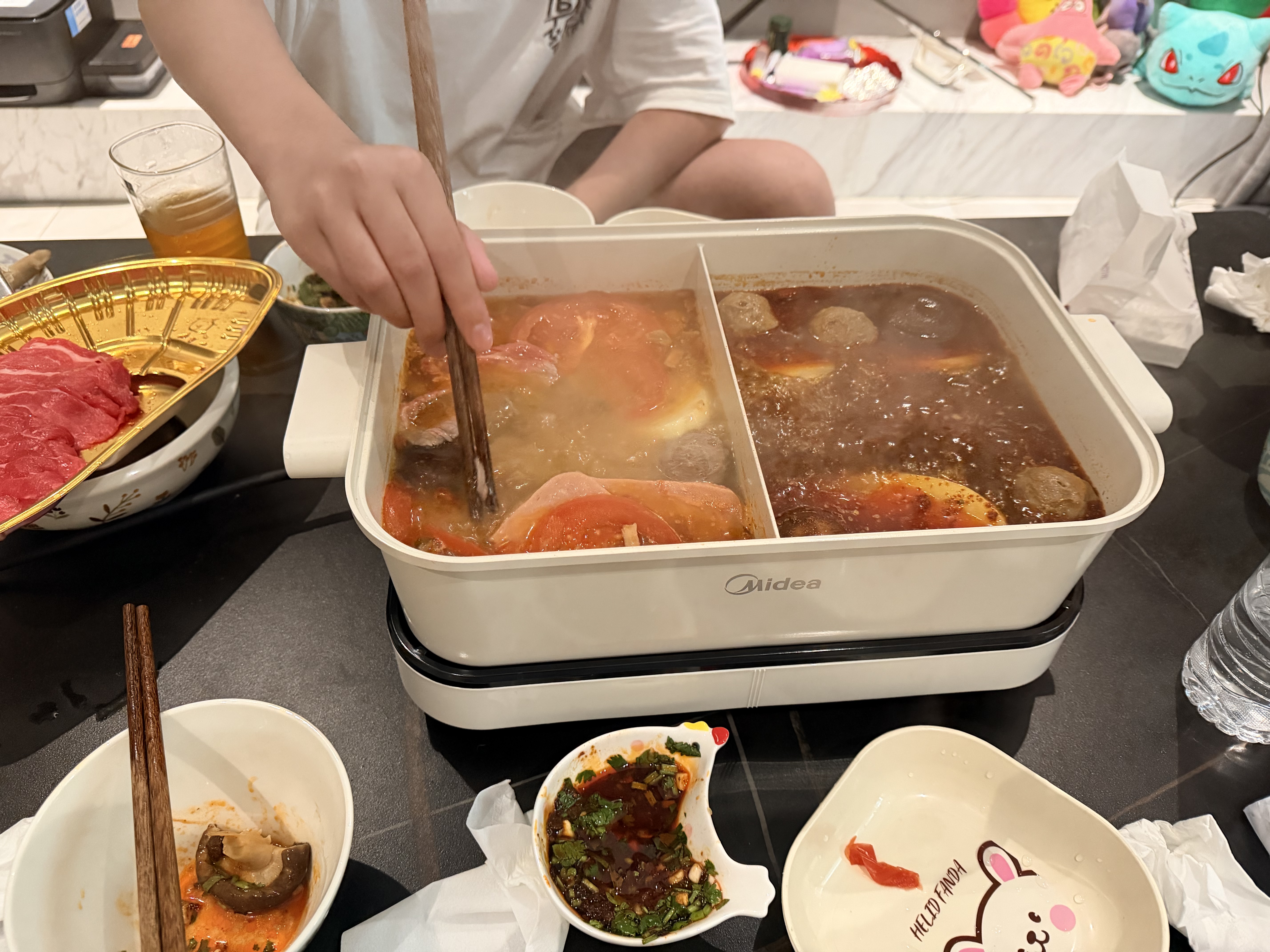 美的（Midea）电火锅 鸳鸯锅 火锅专用锅超薄钛陶速沸分体式0氟6.5L电煮锅电热锅多功能锅HGS3322R1 实拍图
