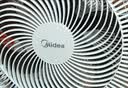 美的（Midea）电风扇 家用七叶立式落地扇宿舍卧室轻音节能摇头桌面小风扇大风力空气循环风扇 SAF30AC 实拍图