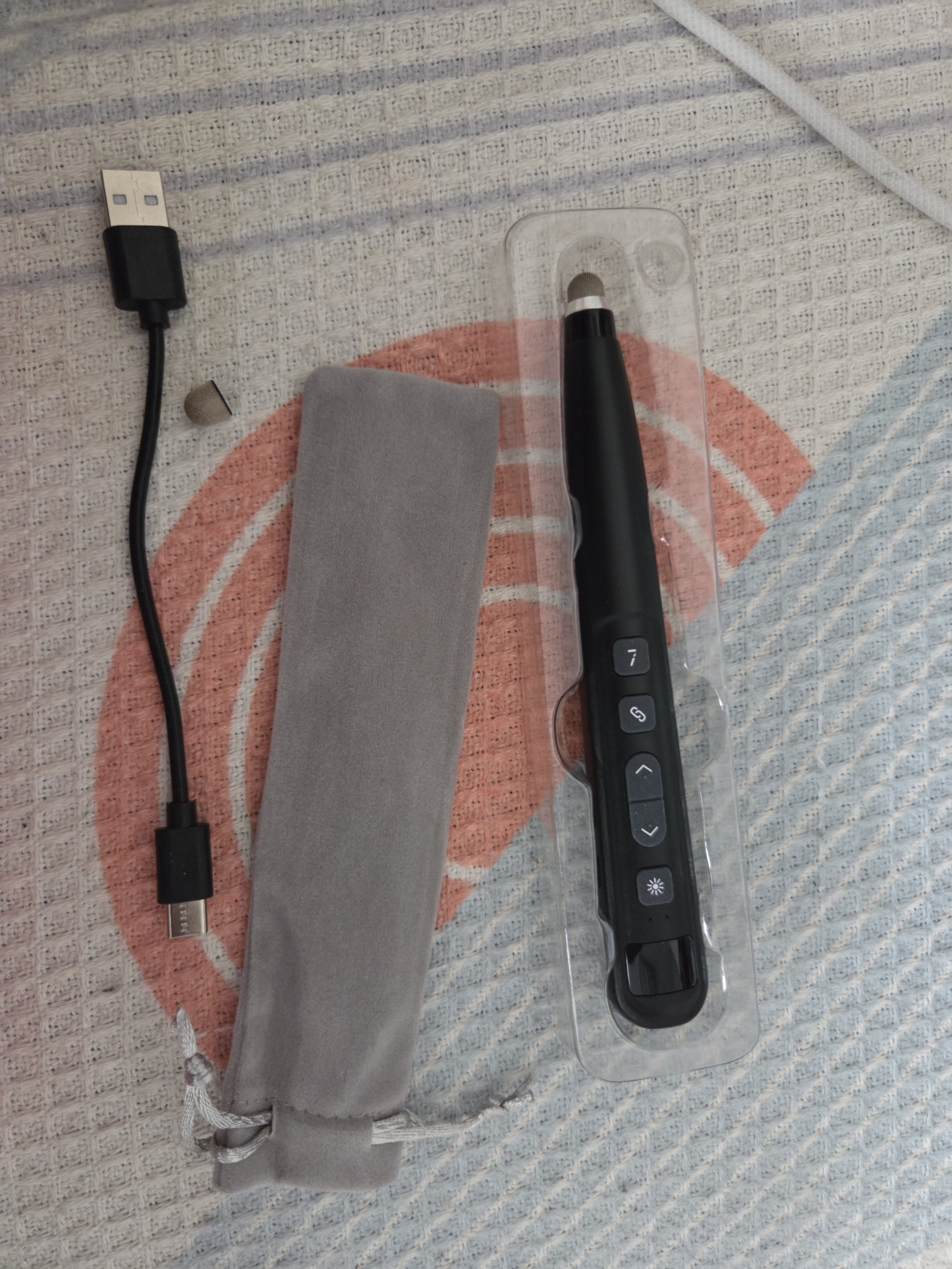 惠斯特F63黑翻页笔老师专用ppt翻页器电子白板触屏书写充电款投影笔红光激光笔教鞭倒计时多功能遥控笔 实拍图