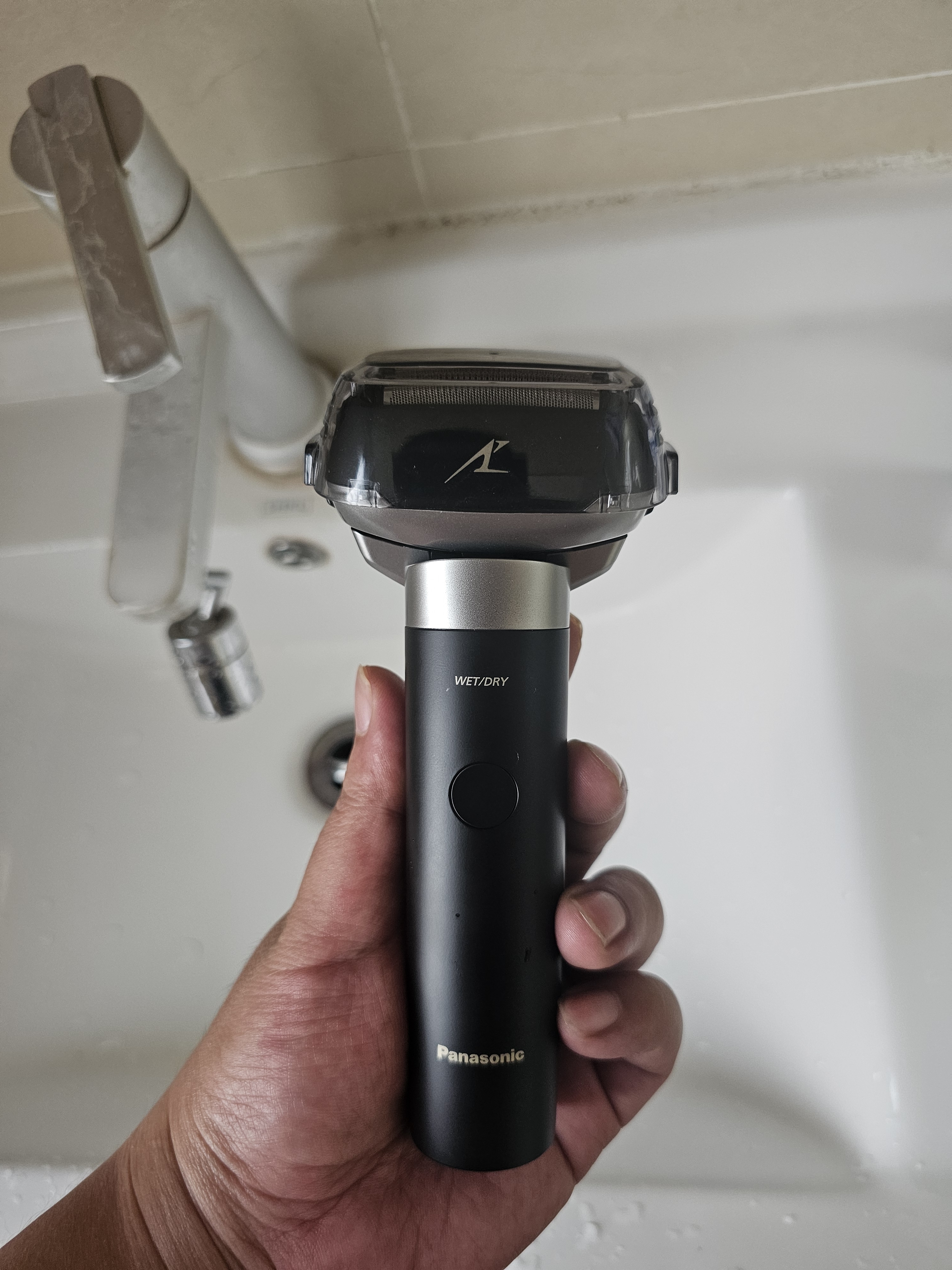 松下（Panasonic）【中秋节礼品】大锤子2.0剃须刀电动往复式男士刮胡刀进口五刀头净剃亲肤Type-c生日礼物LM55黑 实拍图
