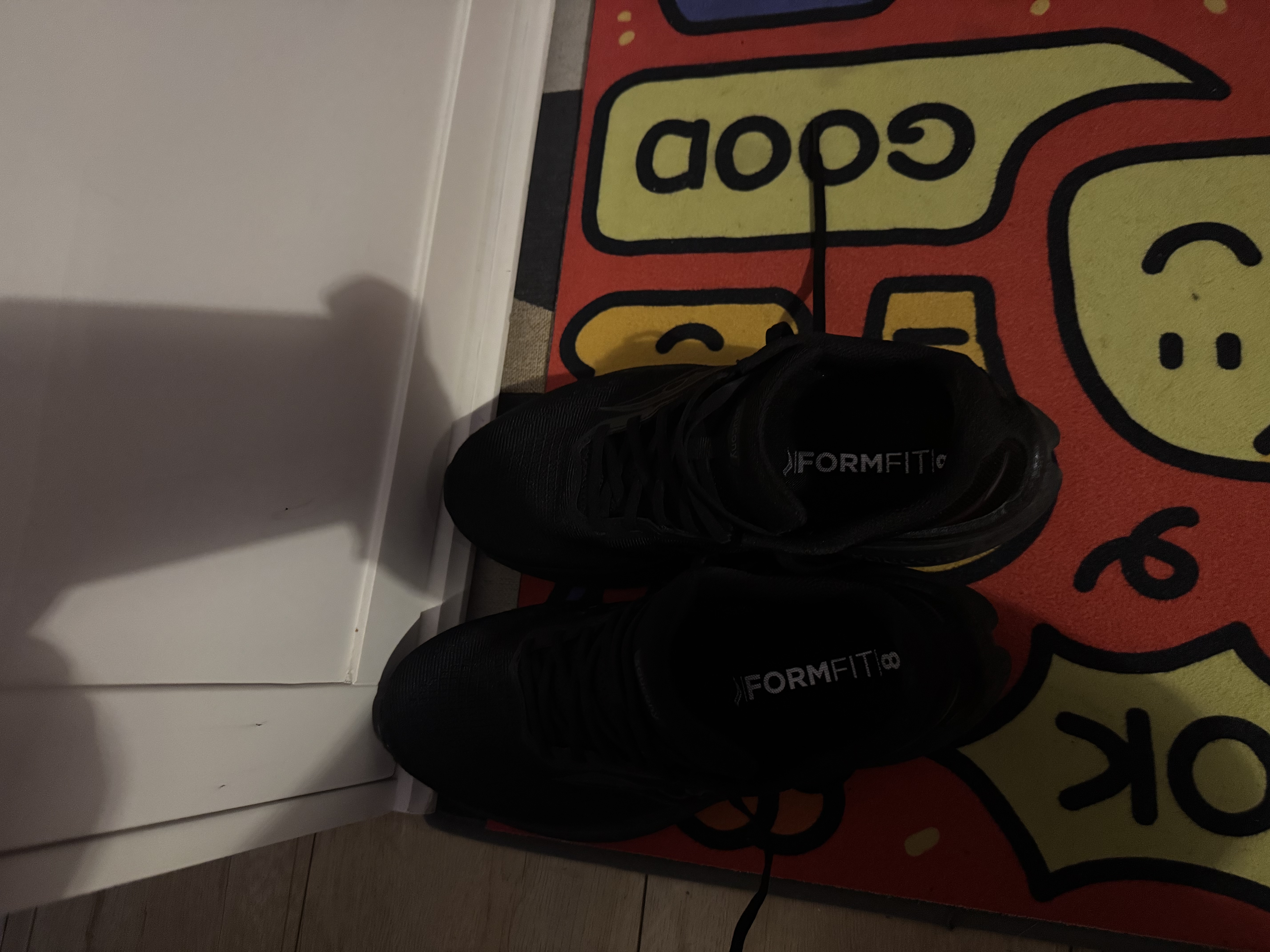 SAUCONY索康尼PHOENIX INFERNO火鸟5减震回弹舒适慢跑运动鞋男女 黑 43 实拍图