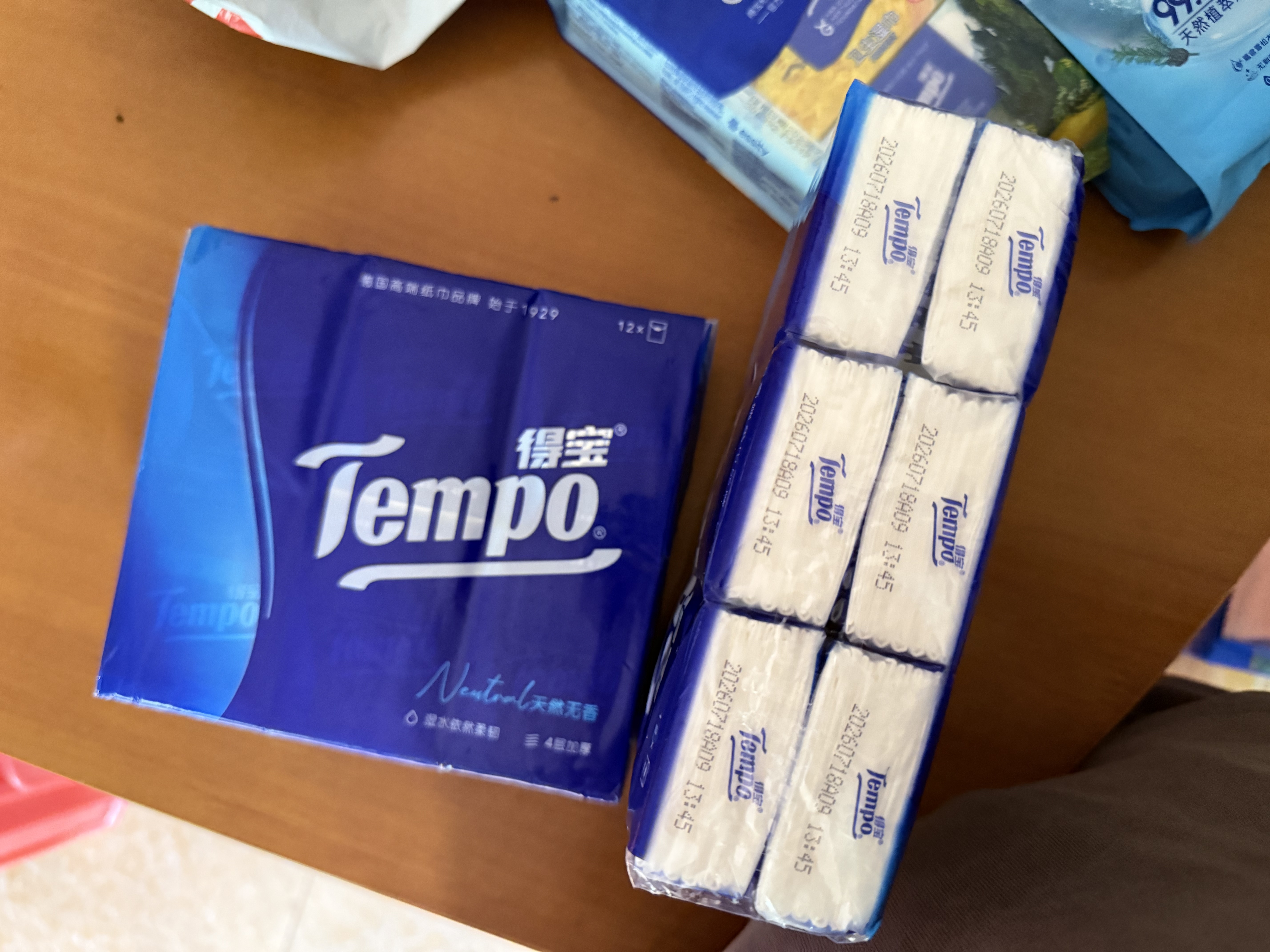 得宝（TEMPO）一博同款 手帕纸 经典无香4层7张*12包 湿水不破 纸巾小包 面巾纸 实拍图