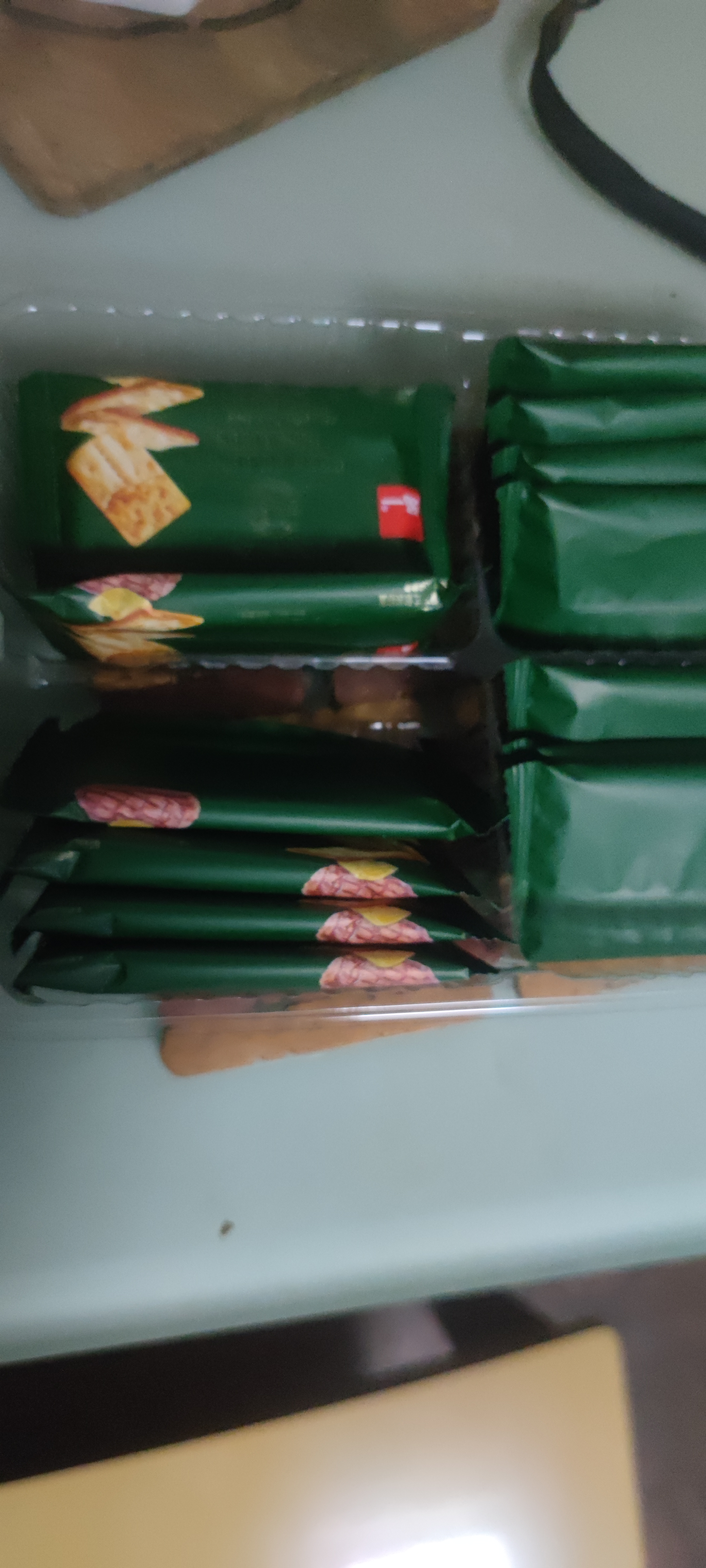 泓一牛肉馅酥脆饼干 肉松夹心薄脆饼干休闲零食品小吃下午茶点心405g 实拍图