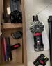 戴森（DYSON） V8 Cyclone 无绳吸尘器 手持无线吸尘器 除螨 宠物 家庭适用 实拍图