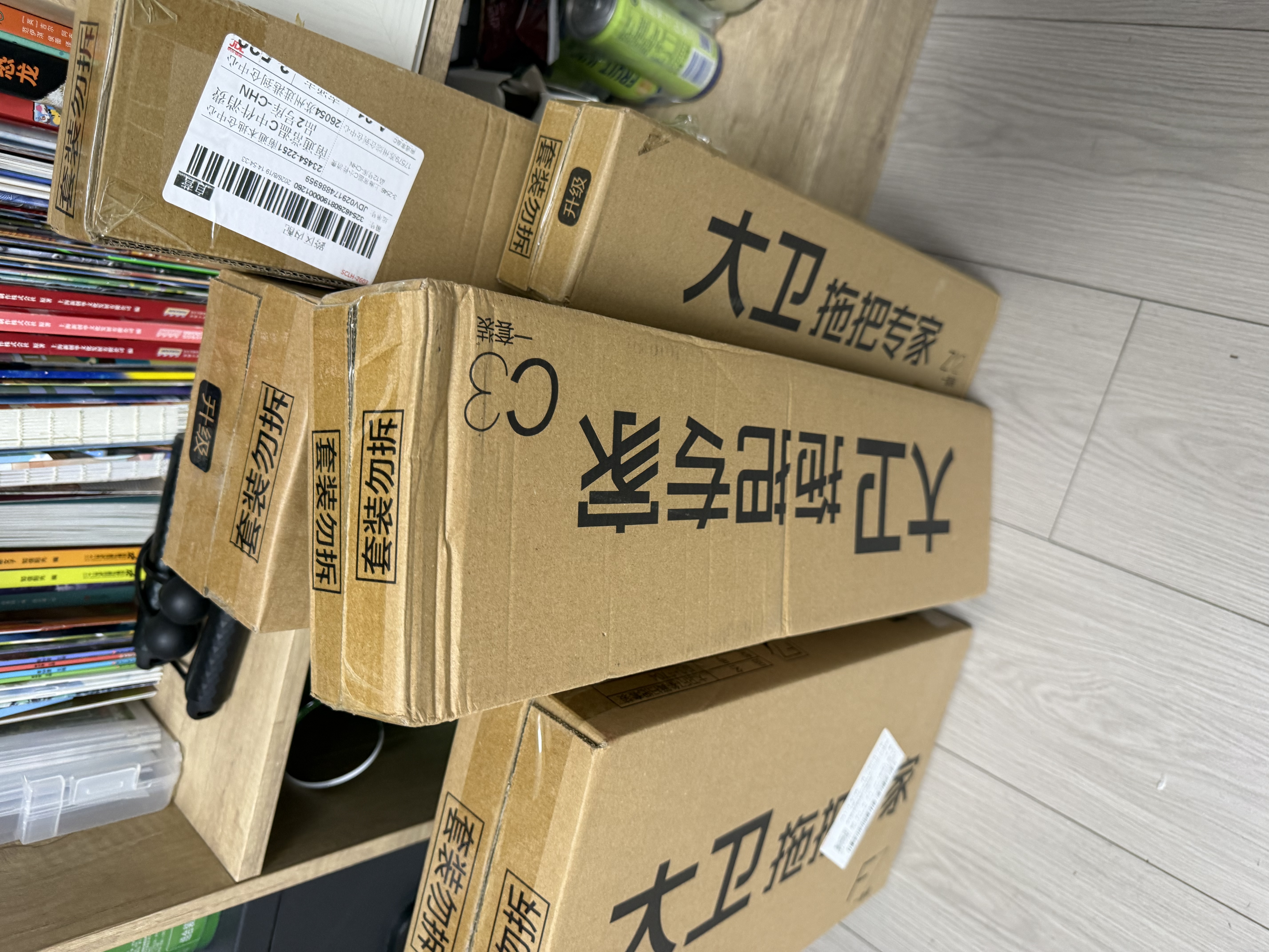 美丽雅一次性马桶刷可替换刷头无死角洗厕所刷子卫生间清洁神器即抛套装 马桶刷+替换刷头35个【落地款】 实拍图