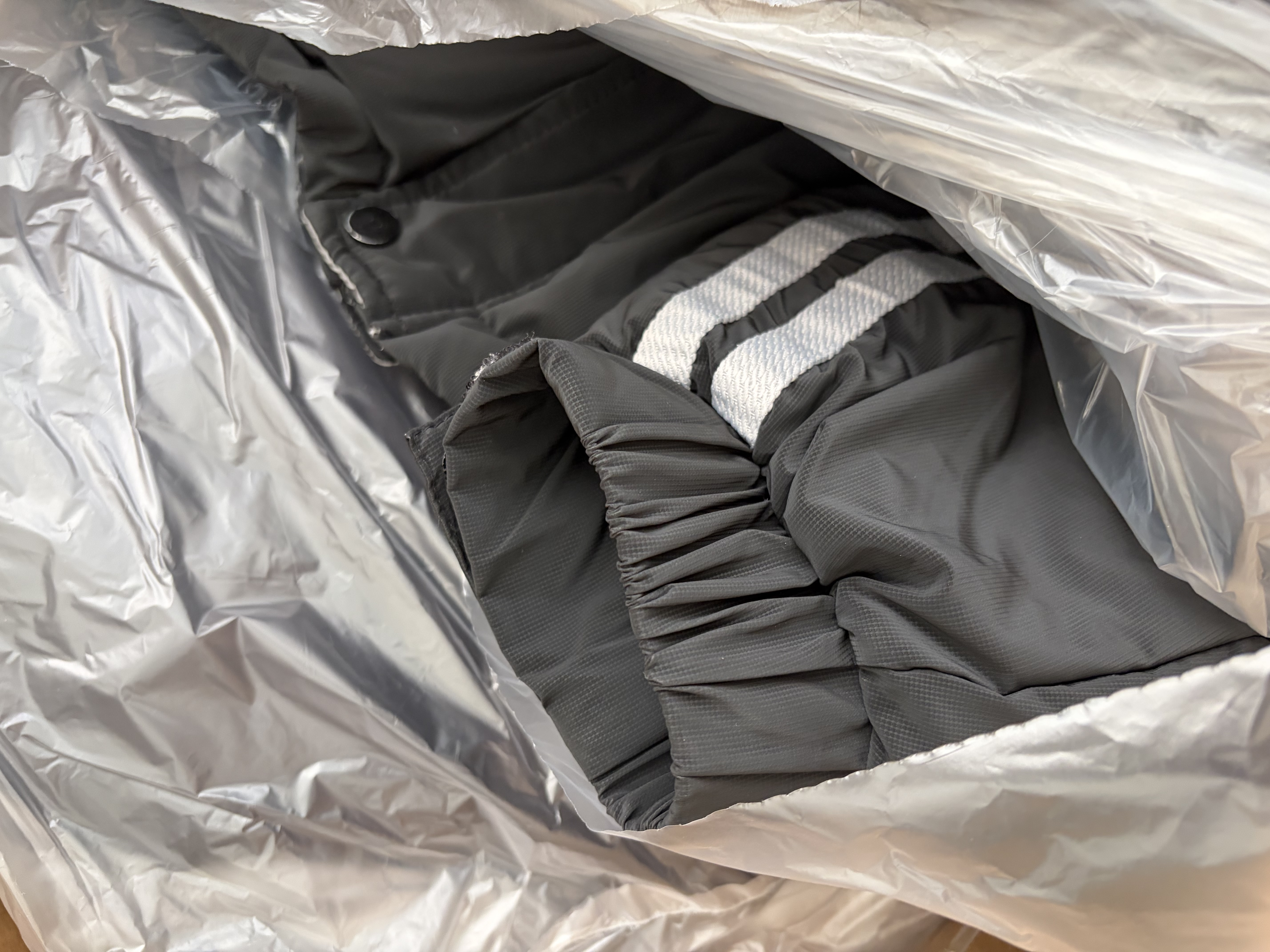 洗衣洗鞋服务 丰巢洗衣洗羽绒服/运动鞋任洗 干洗衣服上门服务 洗衣服务 洗衣服上门取件 衣鞋任洗6件 预约今日上门 实拍图