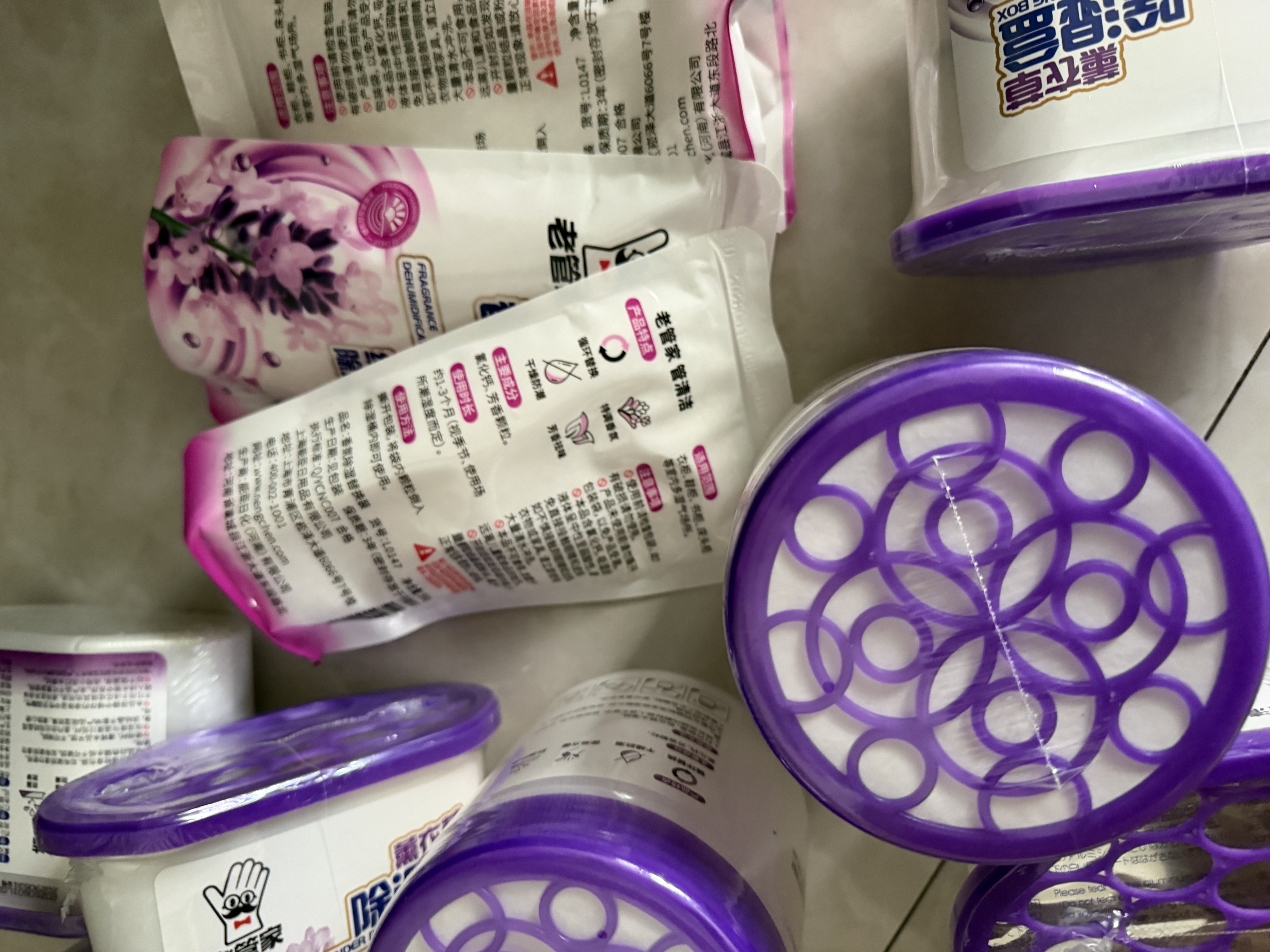 老管家 可重复使用除湿桶防潮袋除湿盒防霉350g*2+补充包350g*4 实拍图