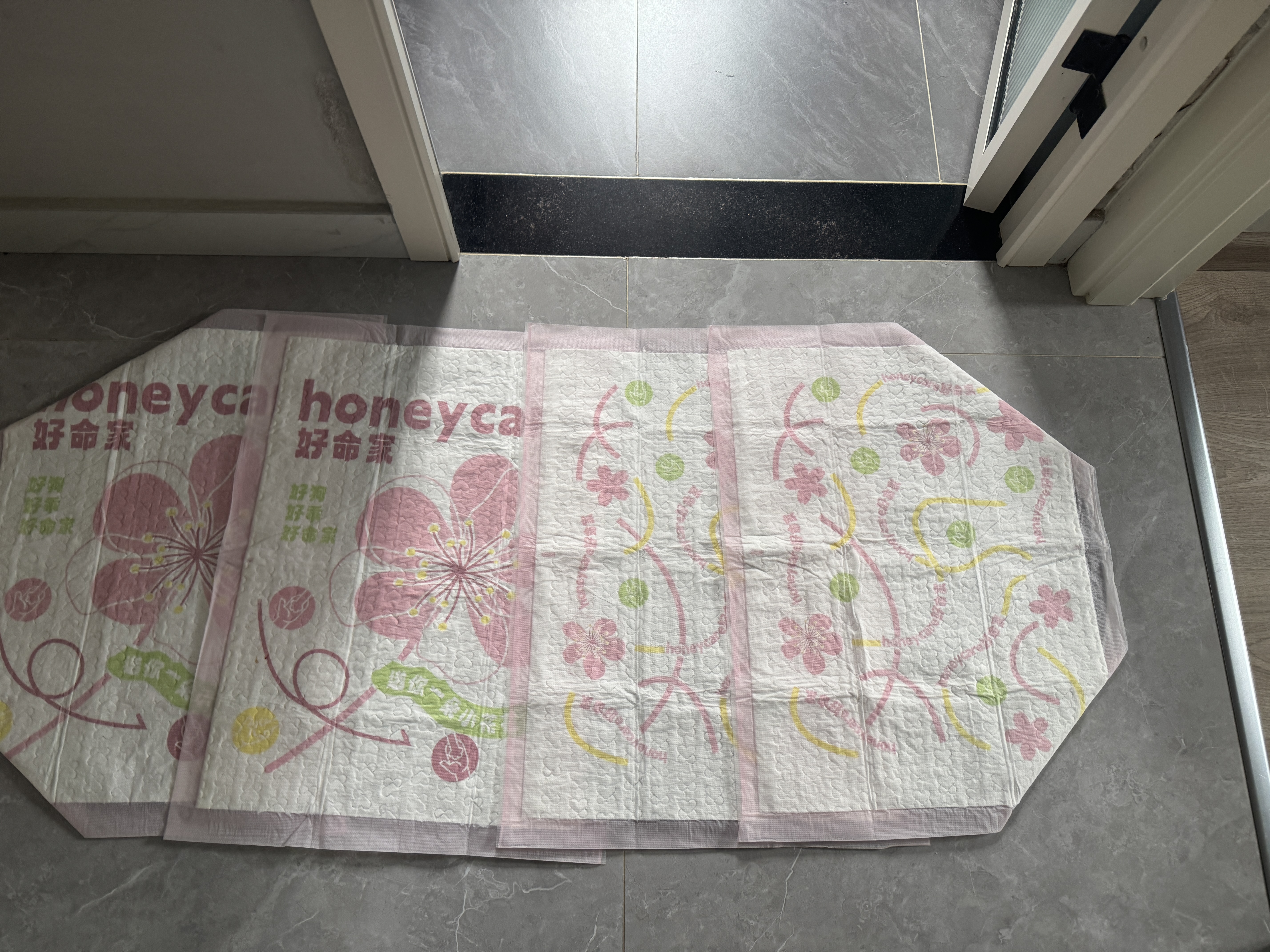 HONEYCARE好命天生 宠物尿垫狗尿片魔法释香除味系列狗尿布M码60*45cm/44片 实拍图