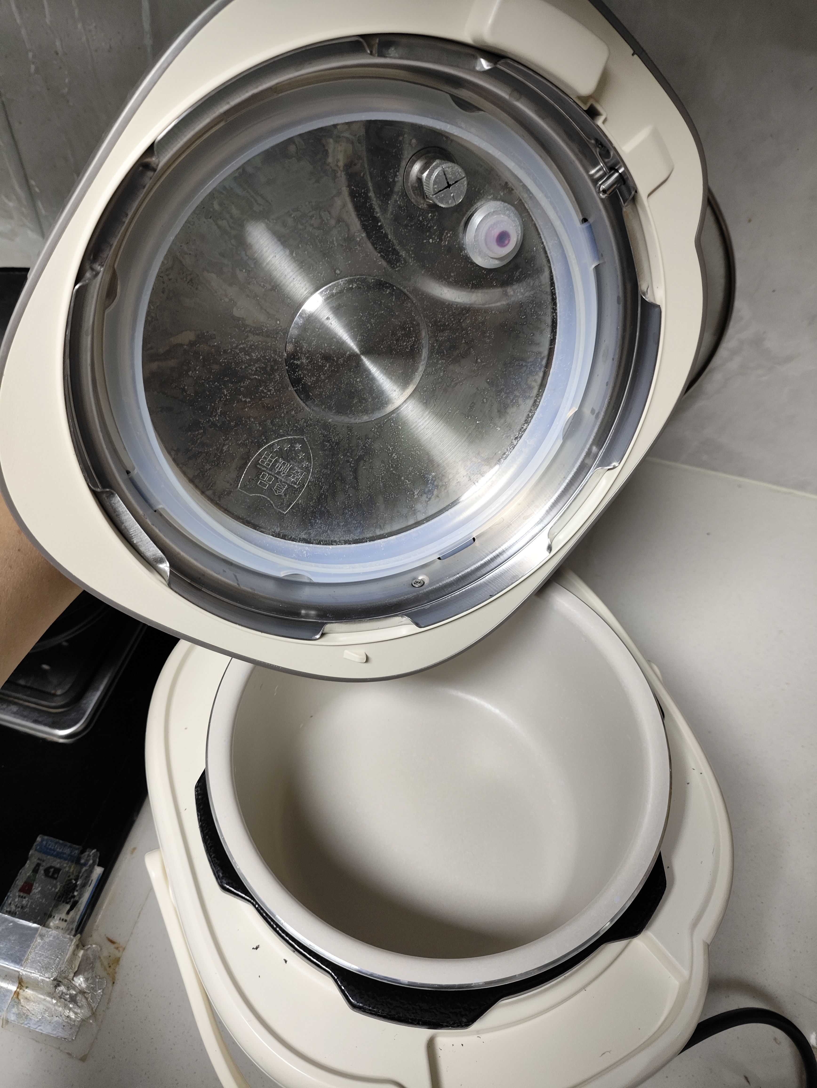 九阳（Joyoung）一人食迷你电压力锅2L 开盖火锅耐磨晶钻原釜内胆宝宝粥便携式压力锅电饭煲HA-SE1H22 1-3人 2L 实拍图