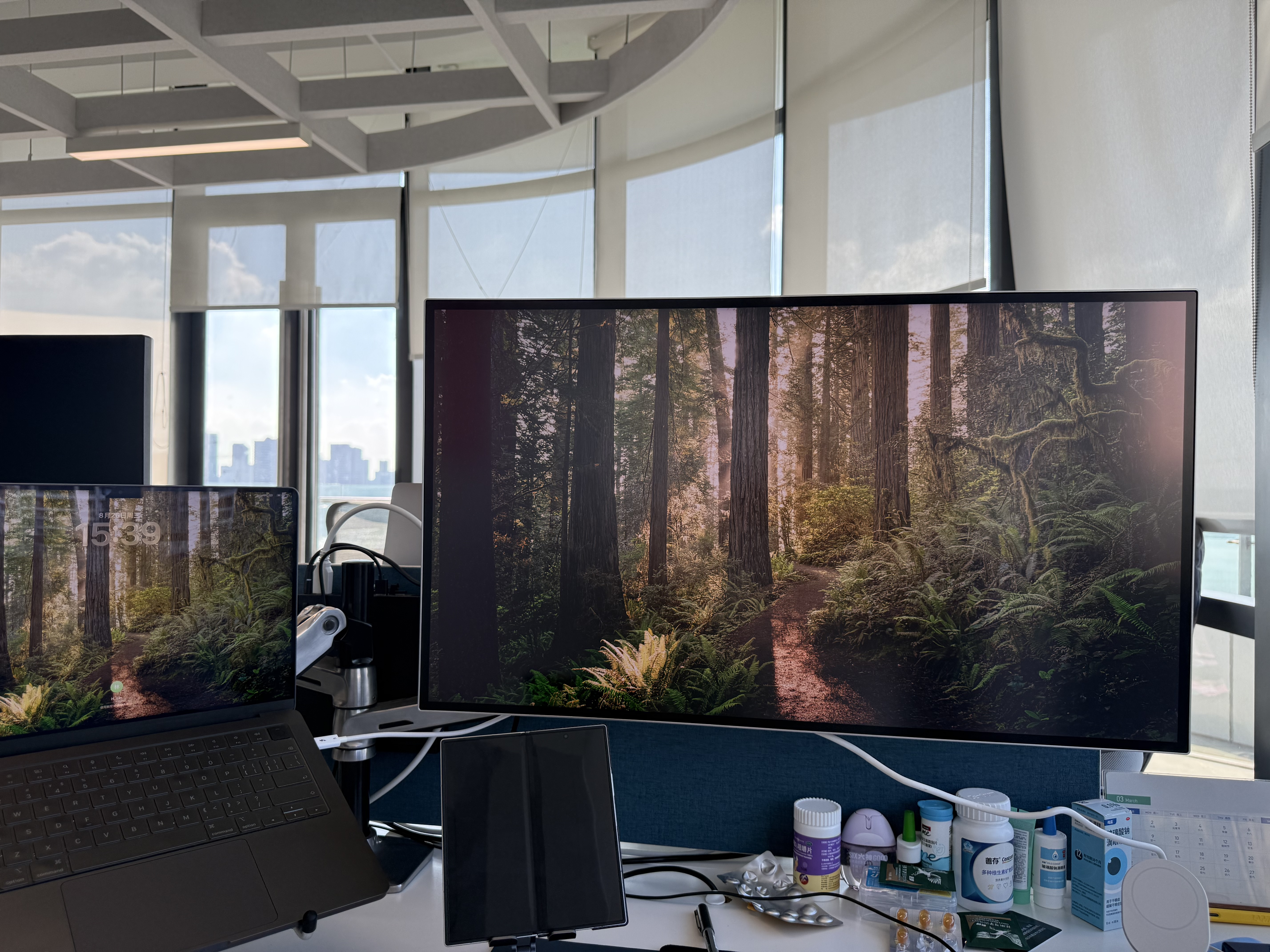 LG 31.5英寸6K显示器 双雷电5接口 UltraFine IPS Black 专业设计显示器HDR600兼容mac显示器32U990A 实拍图