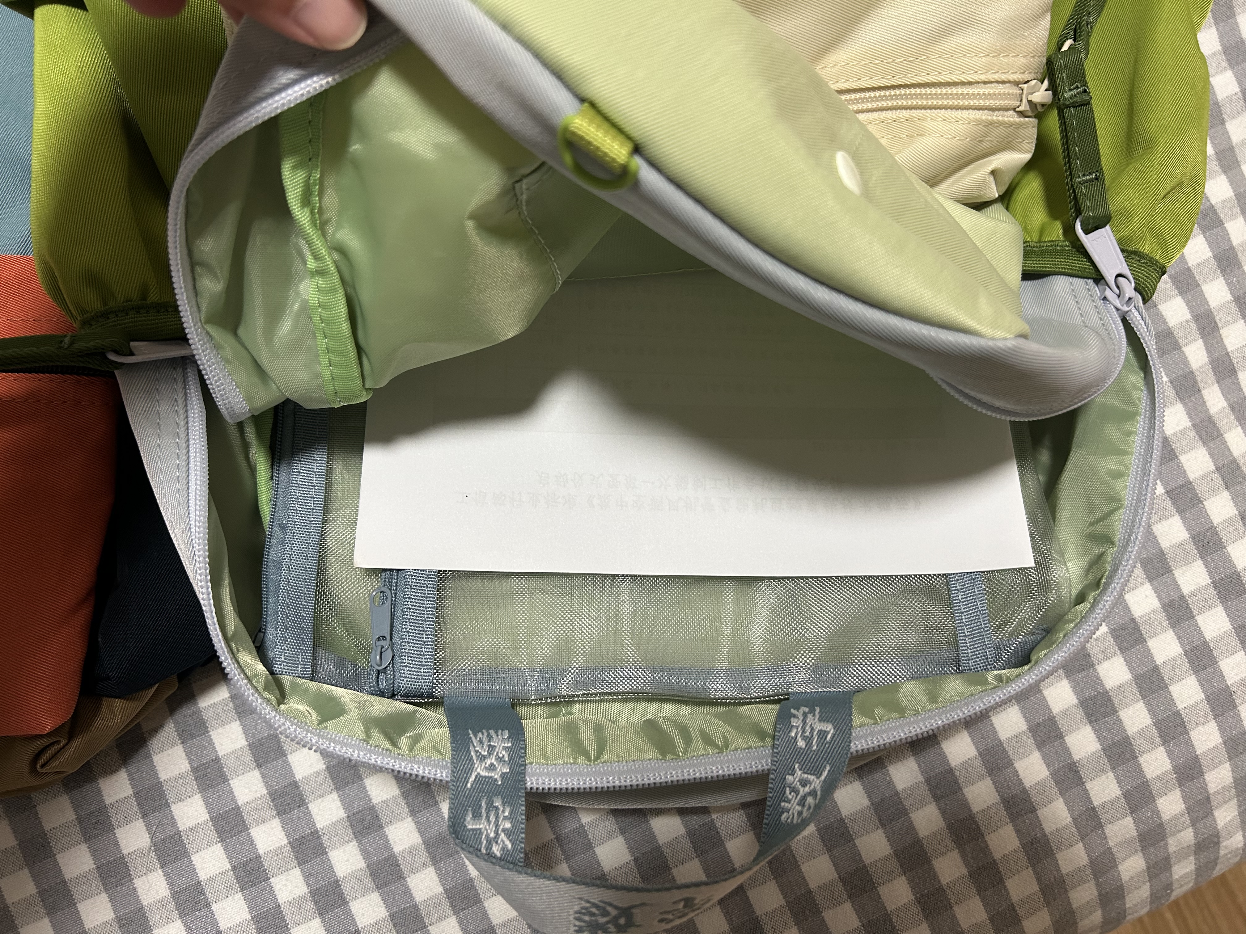 SHUKIKU儿童书包1-3年级小学生超轻防泼水透气背包户外旅游绿豆薄荷M+码 实拍图
