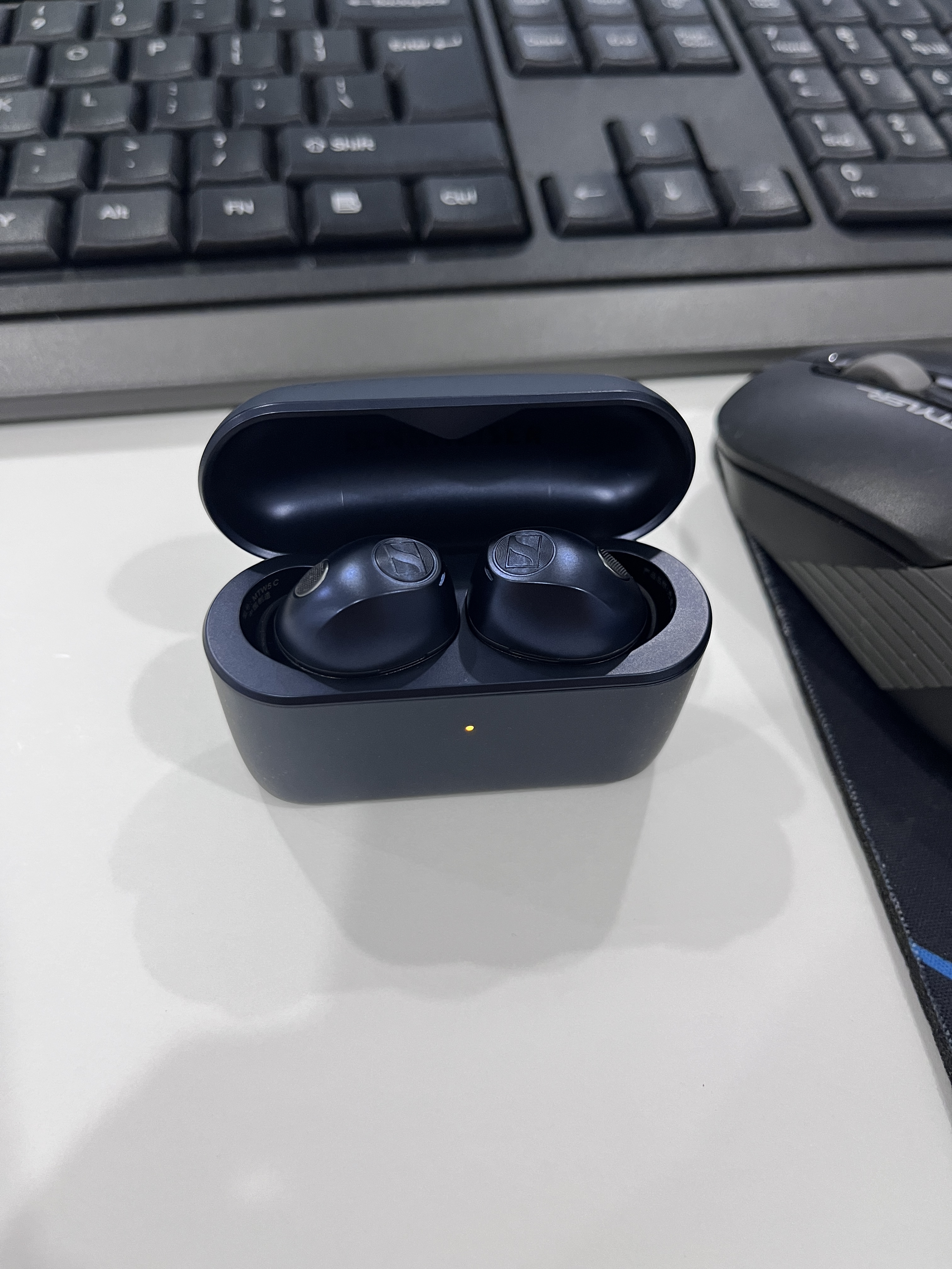 森海塞尔（Sennheiser）MOMENTUM5真无线5代蓝牙耳机木馒头五代无线耳机主动降噪电竞游戏耳机开学季学生日礼物超长续航 【宋威龙同款】真无线5代-冷萃蓝（26年旗舰新品） 实拍图