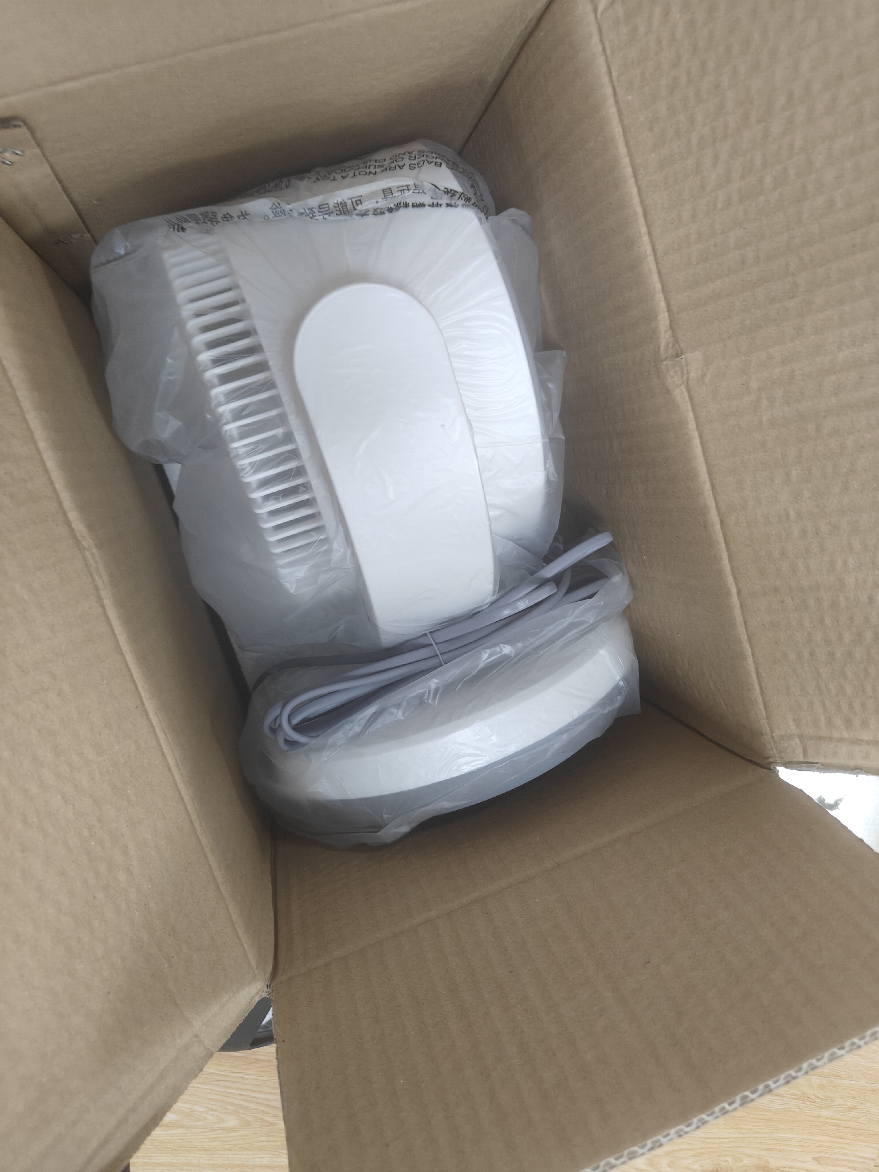VCJ【德国品牌】空气循环扇电风扇家用台式桌面节能轻音风扇 机械旋钮可摇头3m线 DQ212R 实拍图