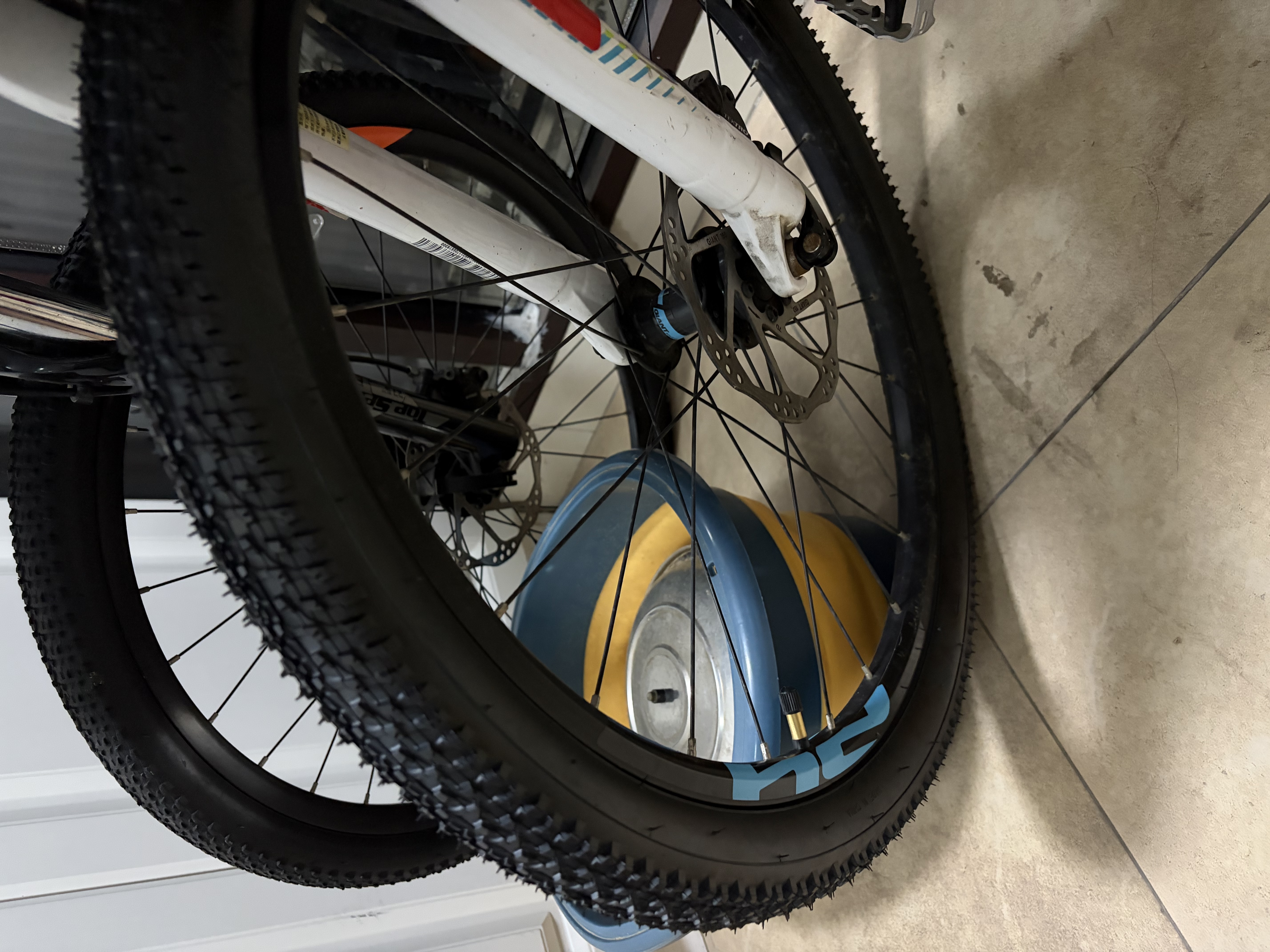 建大轮胎 建大k1153山地内外胎套装24X1.95加长美嘴内胎丁基橡胶大颗粒防滑抗压耐磨适合多少路况山地外带黑色 实拍图