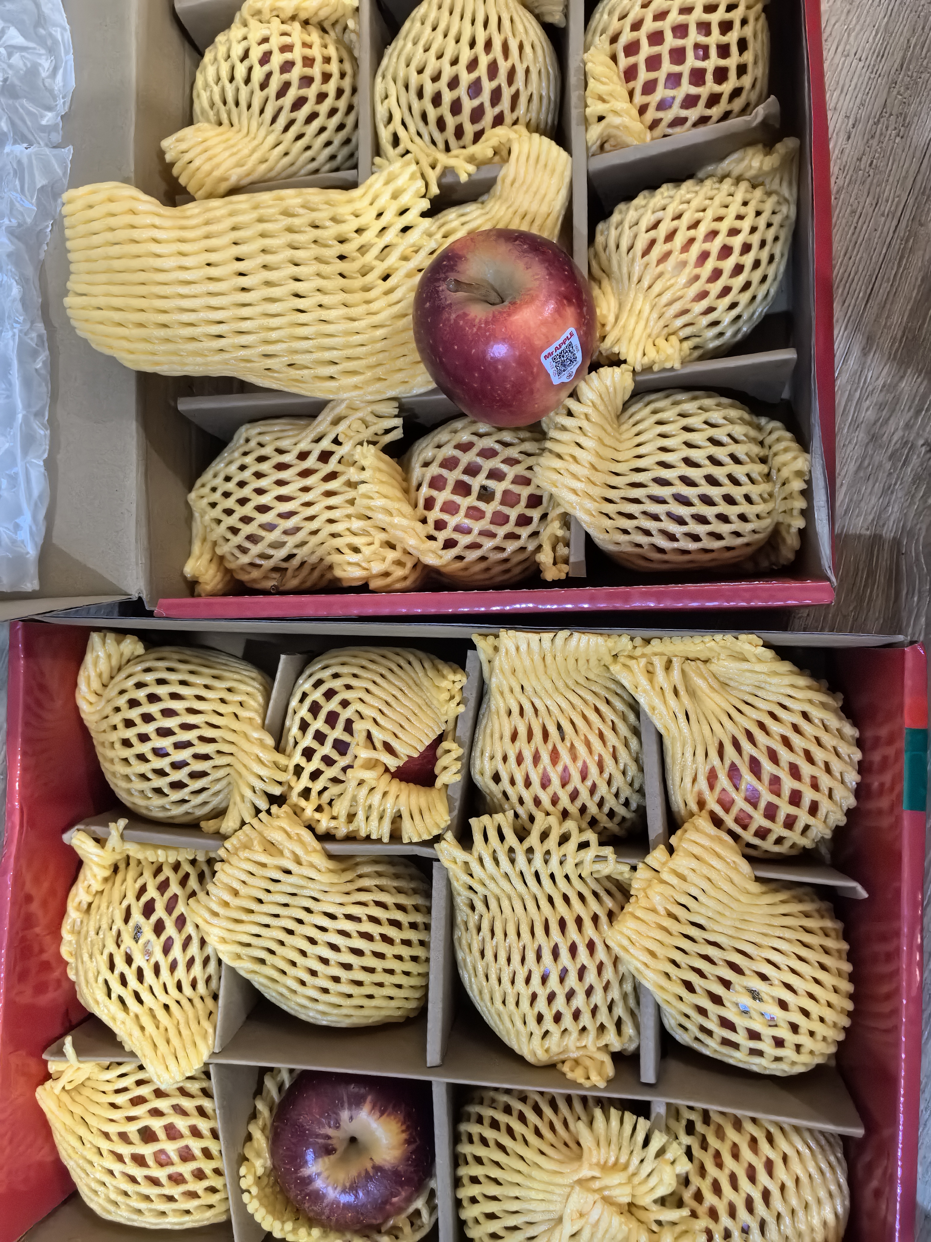 京鲜生 新西兰苹果加力果12粒礼盒装 单果约120-150g 生鲜水果中秋礼盒 实拍图