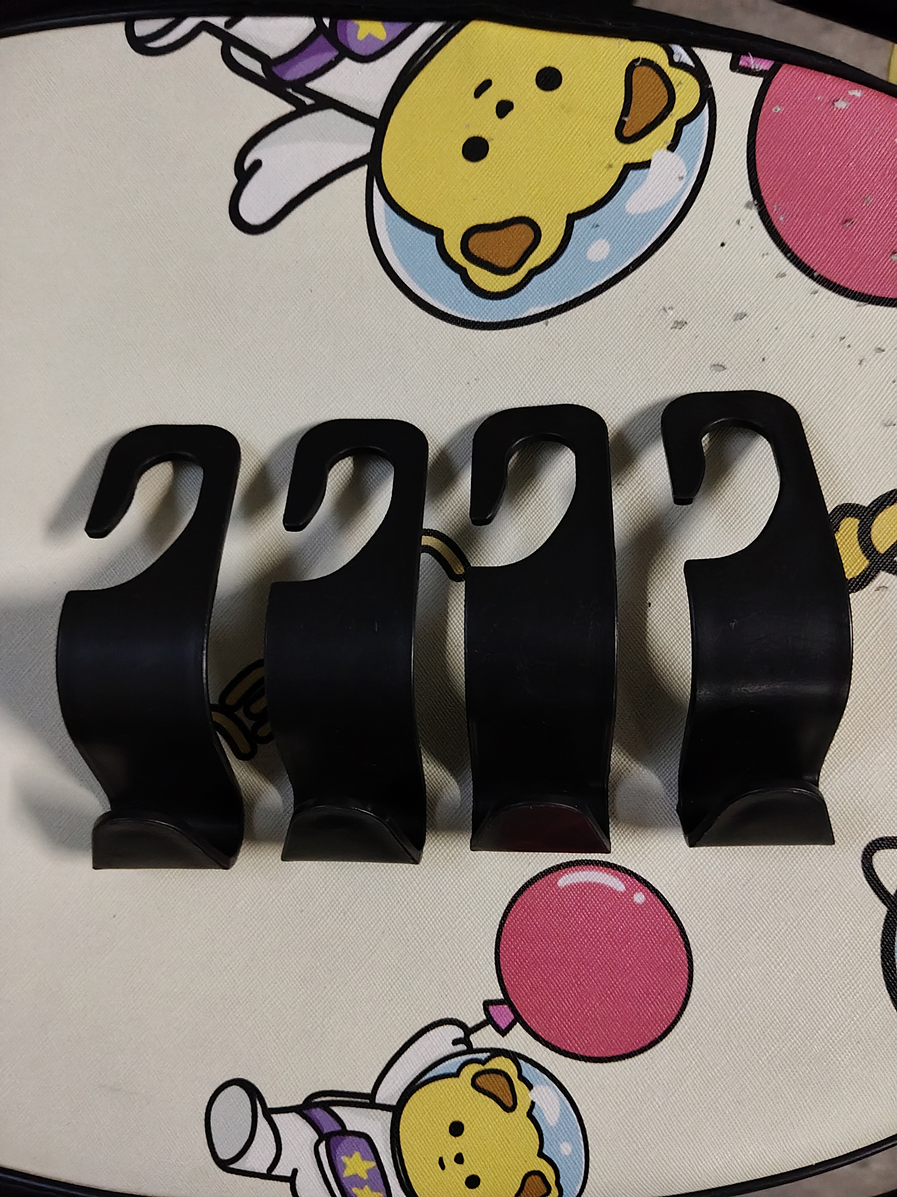汽车座椅靠背后座挂钩内饰用品创意挂钩车内车用座位靠背车载收纳 加厚新款单钩【四个装】 实拍图