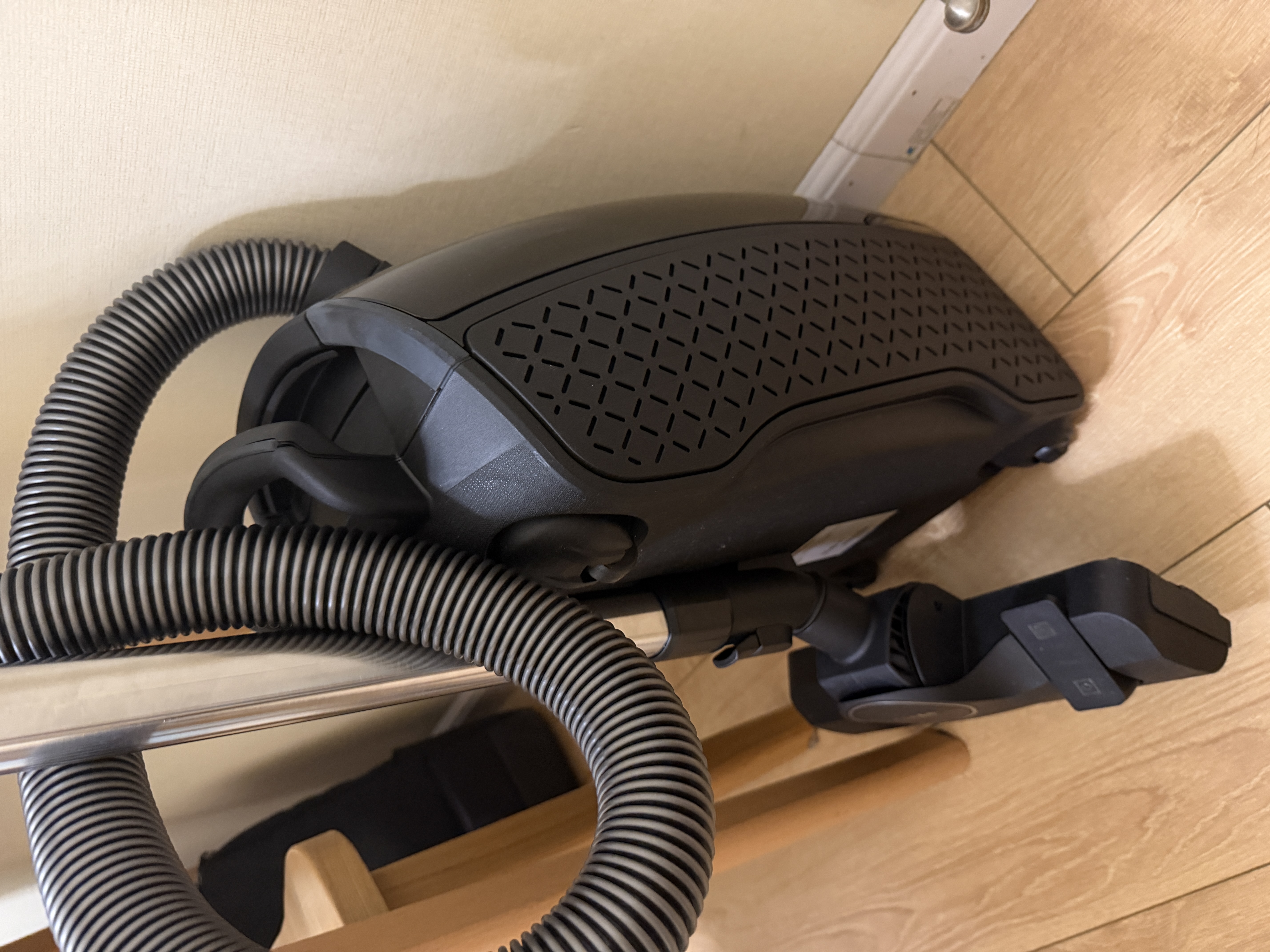 美诺（Miele）欧洲原装进口卧式吸尘器家用大功率强吸力宠物猫狗吸毛除毛 L1曜石黑 政府补贴 以旧换新 实拍图