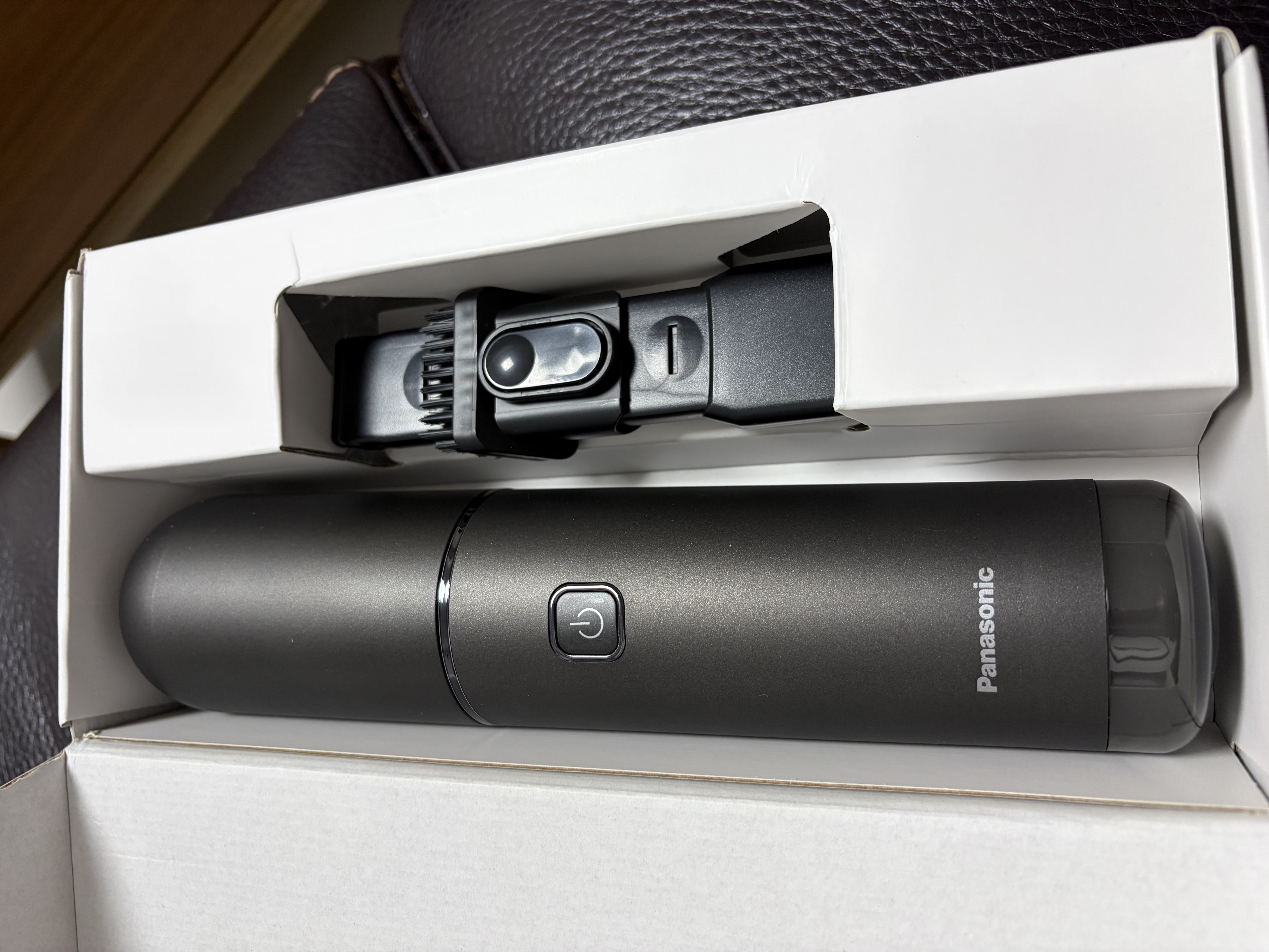 松下（Panasonic）【除尘神器】车载吸尘器无线大吸力小型手持长续航家用便携高效吸猫毛除毛除尘团购礼品MC-HC11H 实拍图