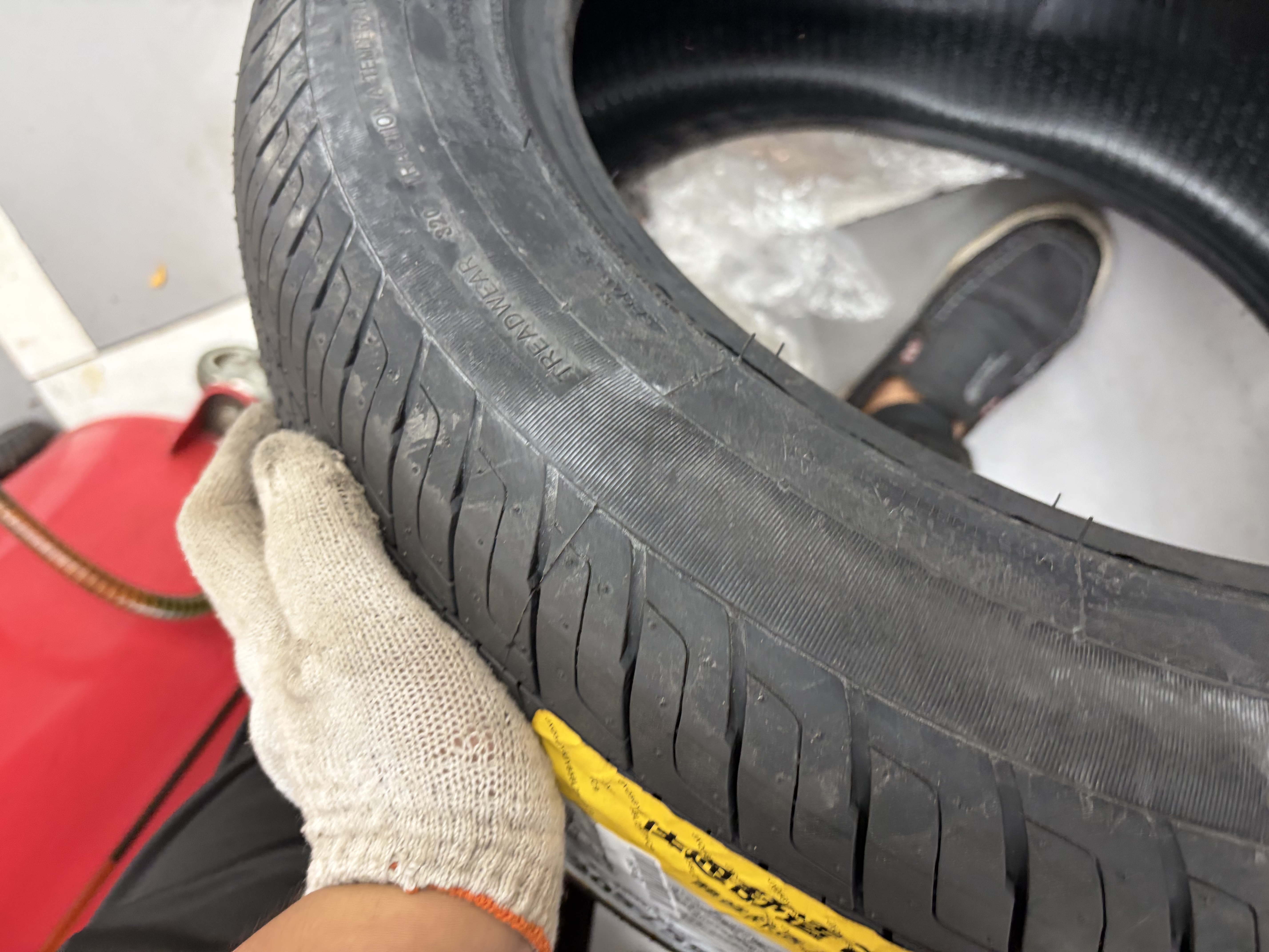 佳通轮胎(Giti)汽车轮胎 205/55R16 91V 228 适配 宝来/朗逸/比亚迪E5 实拍图