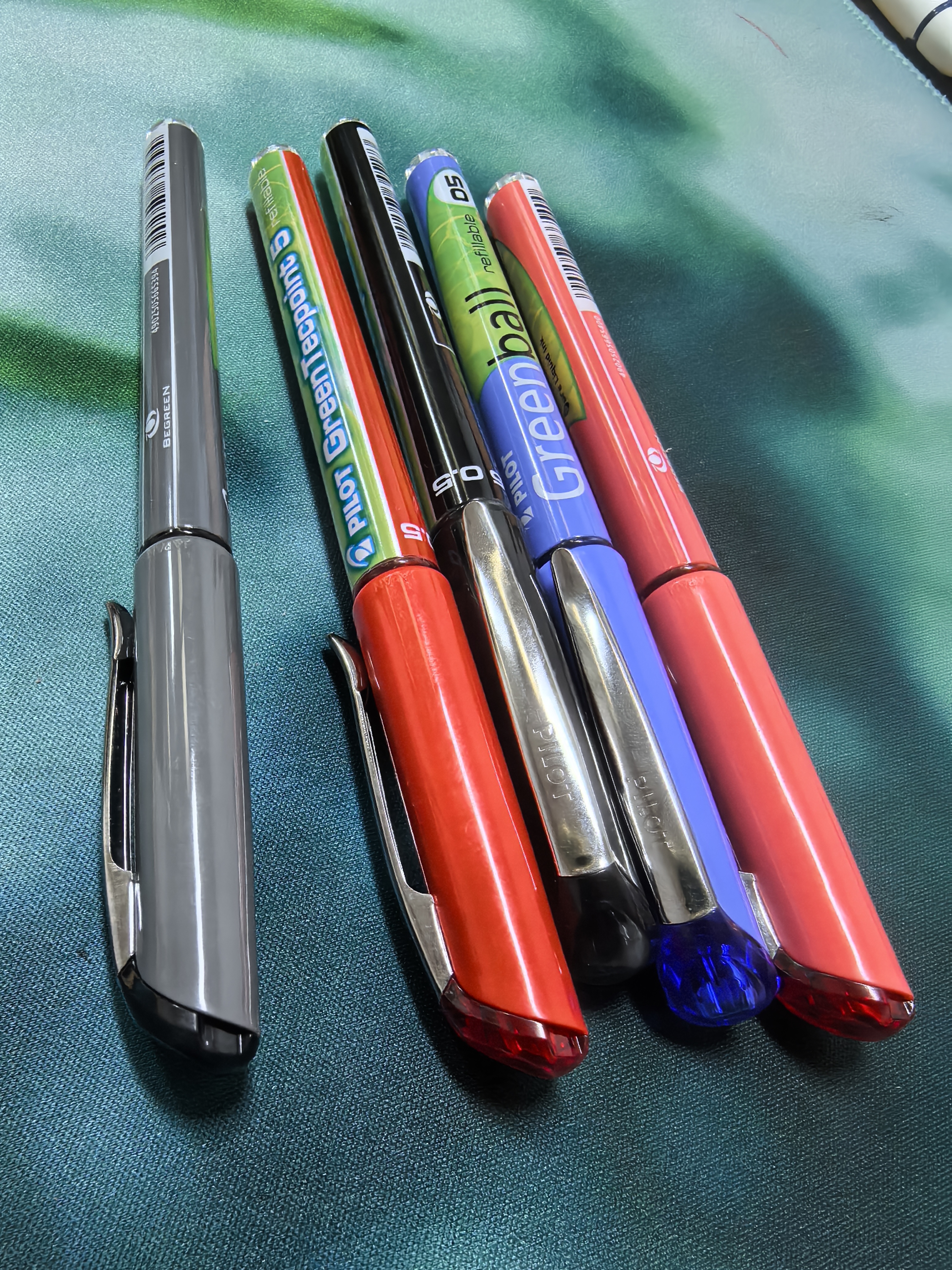 百乐（PILOT）BX-GR5-小绿笔 针管式航空中性笔签字笔水笔学生办公文具 0.5mm 黑色 单支原装进口 实拍图