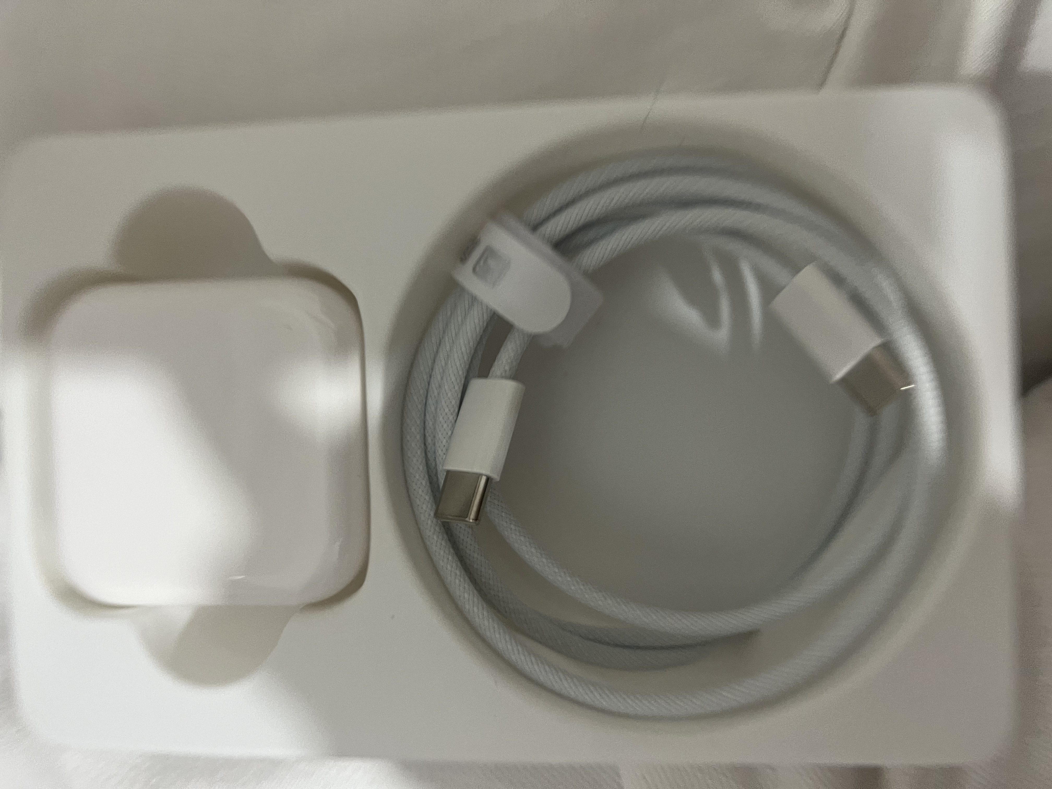 固质苹果17充电器40W充电头快充适配原装正品充电线iPhone17promax/15/16pro/Air双type-c数据线套装 【直营正品】40W动态快充头+1米快充编织线 实拍图