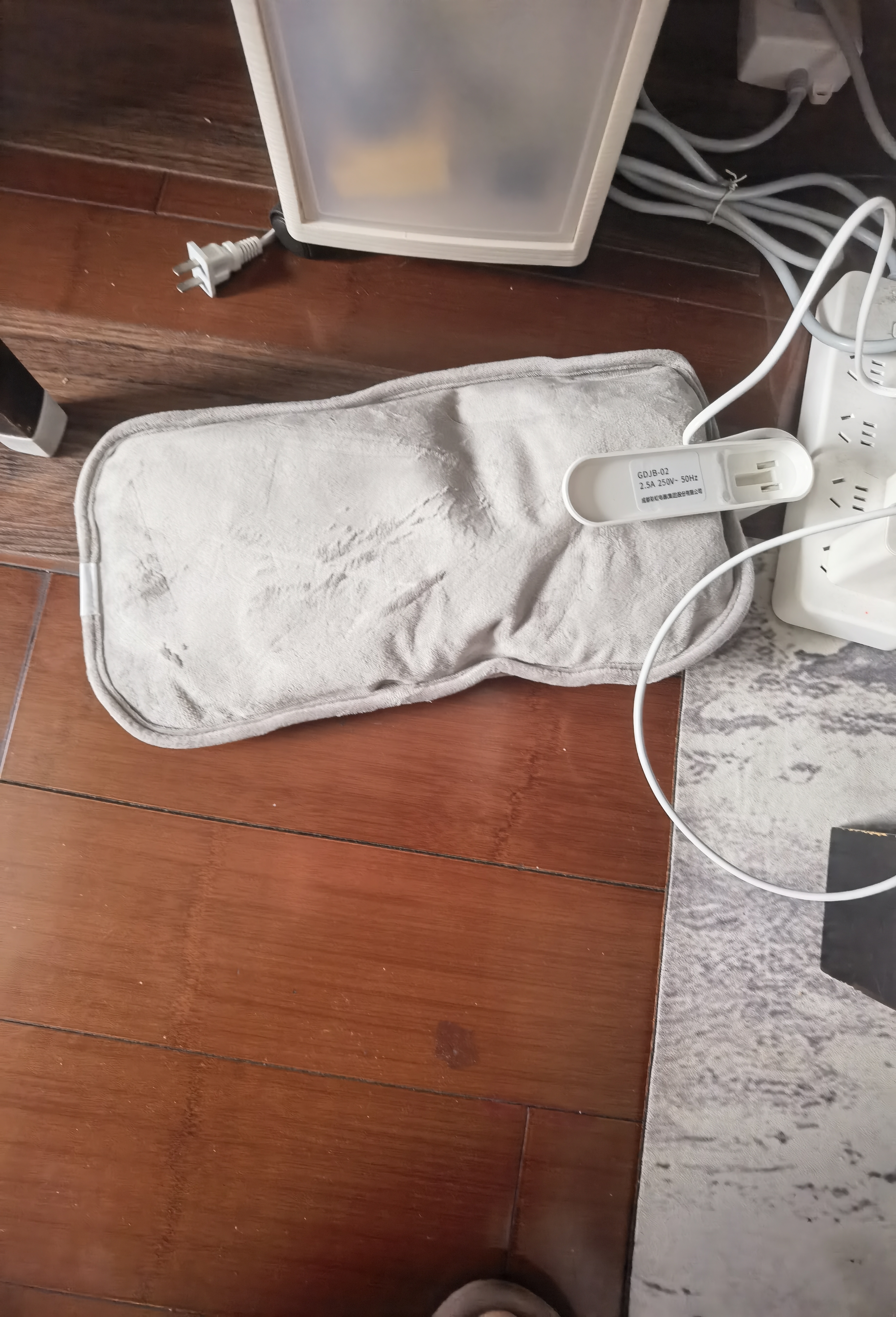 彩虹热水袋加大号充电暖手宝被窝用大号暖腹暖宝宝暖手袋暖脚暖床神器 实拍图