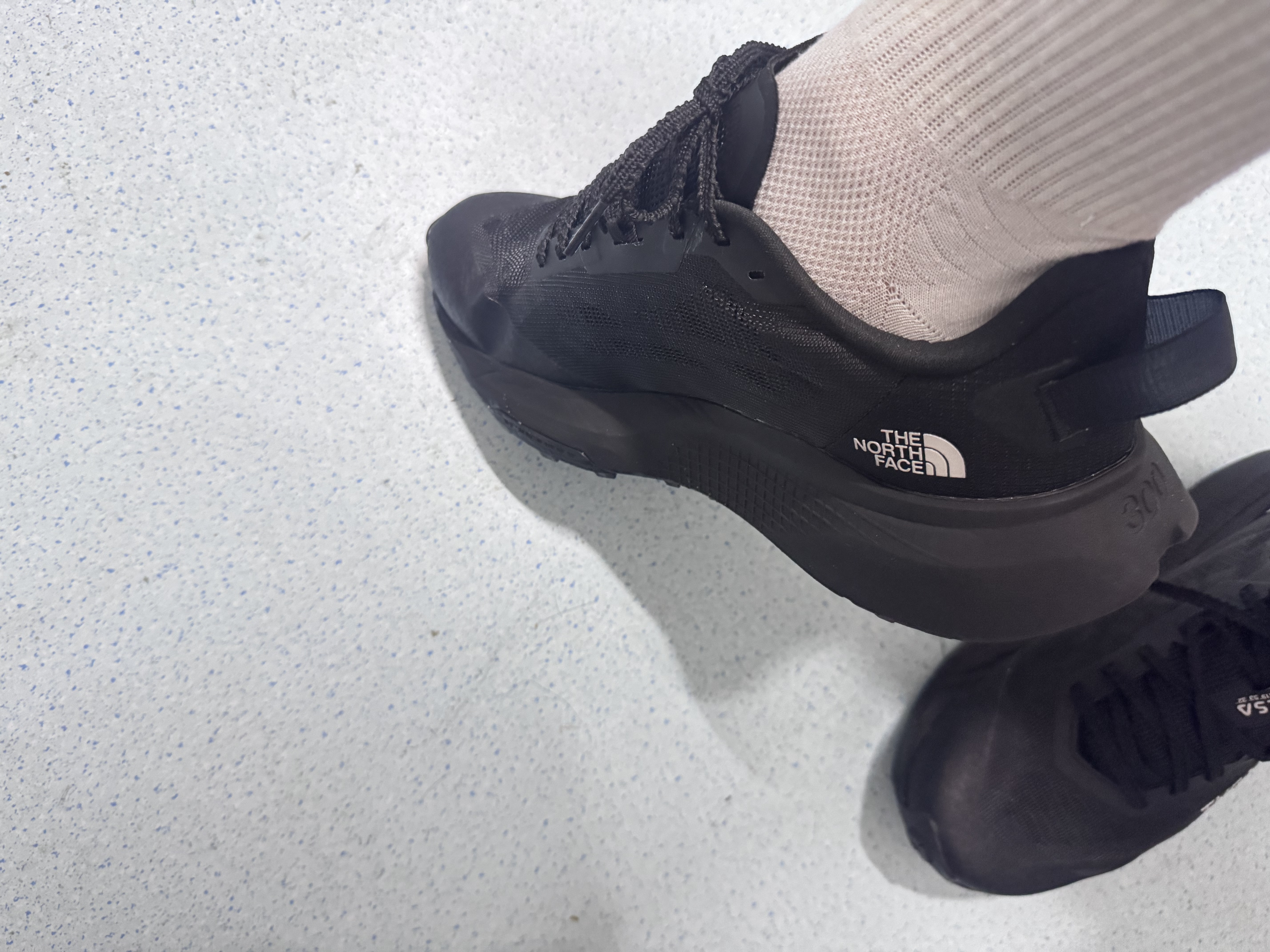 北面（The North Face）越野跑鞋男女综合训练鞋轻便运动鞋减震休闲 8G6M 实拍图