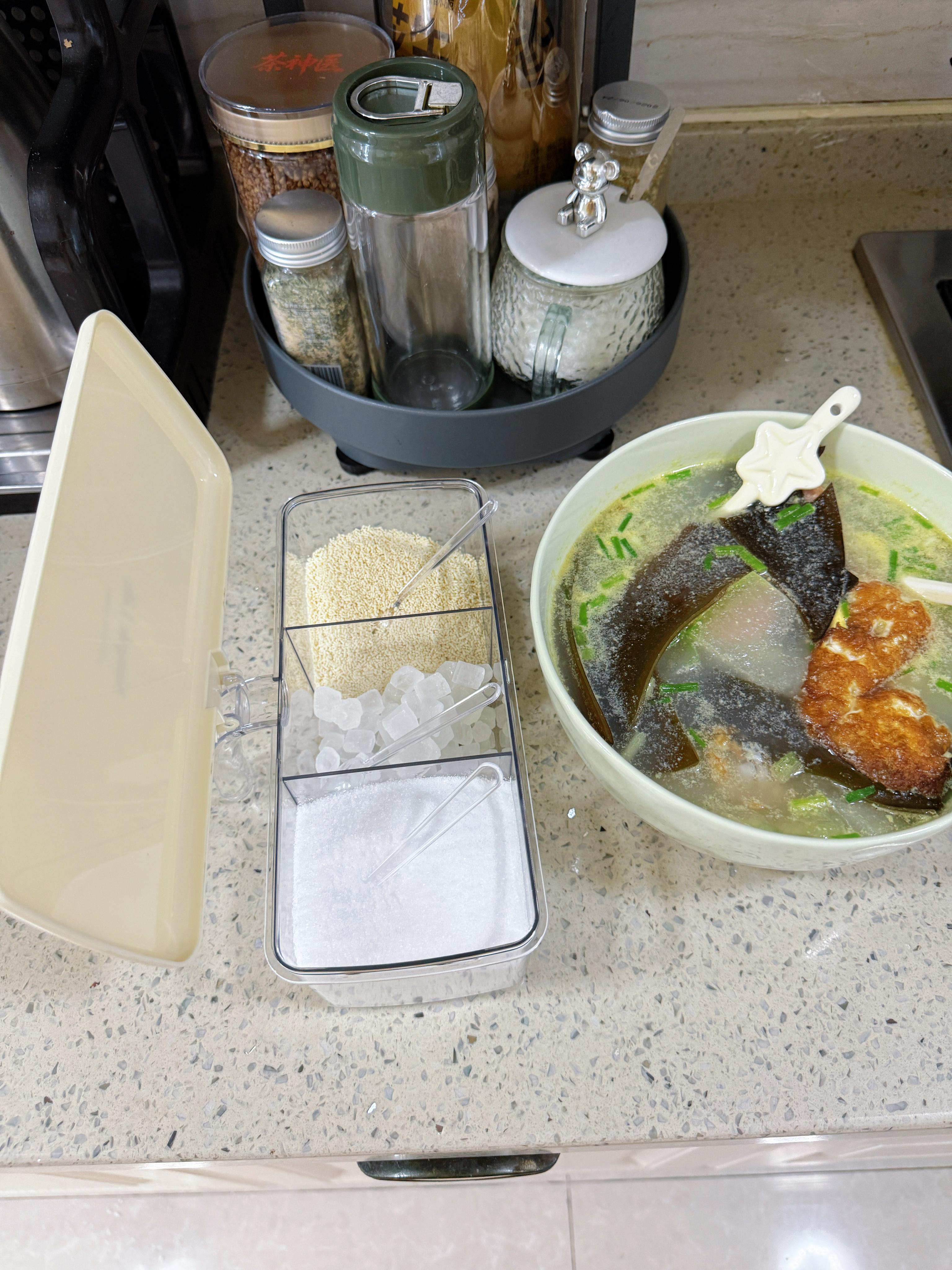 慕亚（MUYA）调料盒家用厨房一体多格调料罐组合套装佐料盐味精收纳调味瓶 实拍图