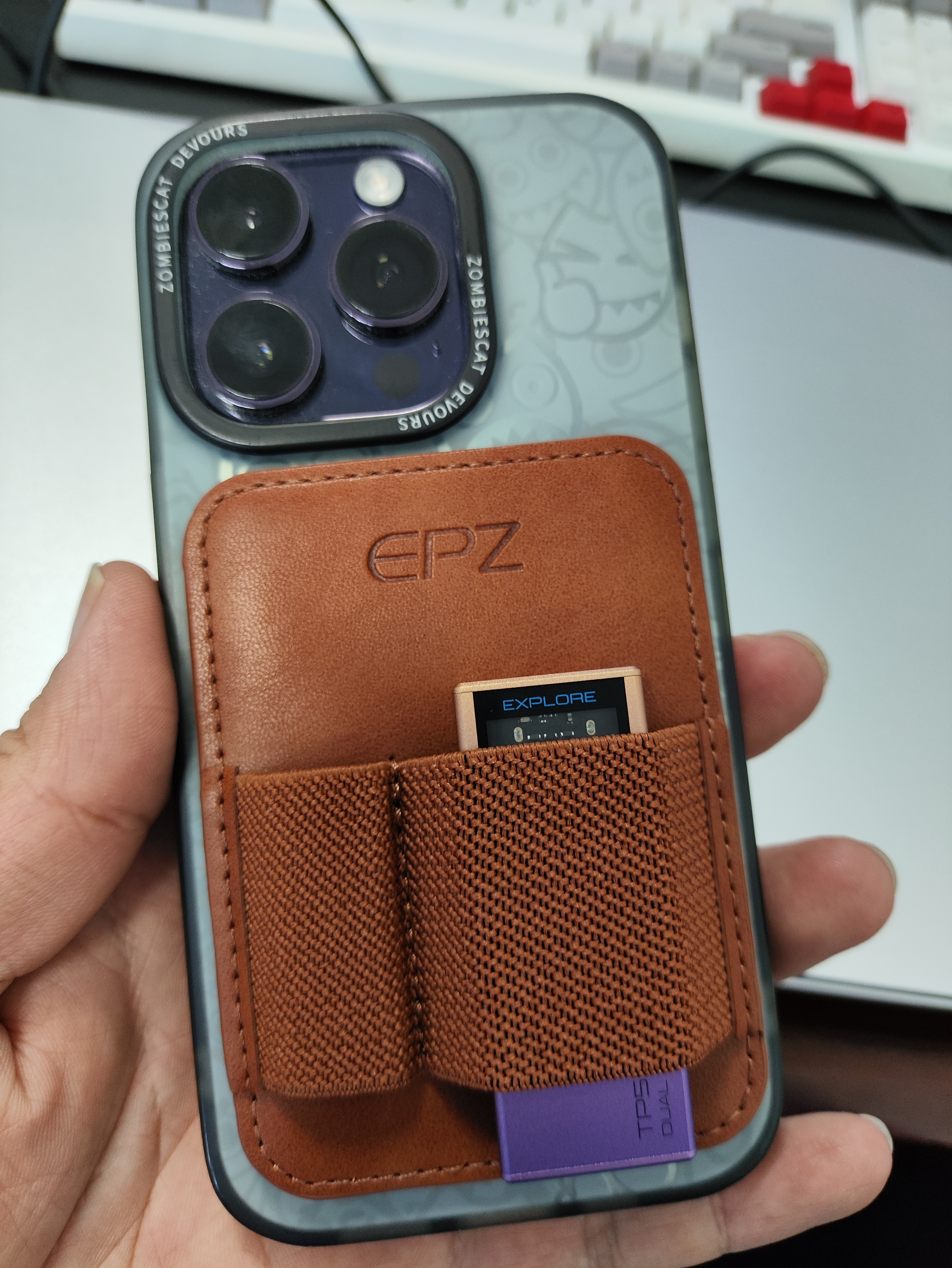 EPZTP55【下单送背夹】旗舰级解码器 便携式音频 功放解码耳放 HIFI播放器小尾巴3.5/4.4游戏声卡 日照紫 10段调音【苹果版】 实拍图