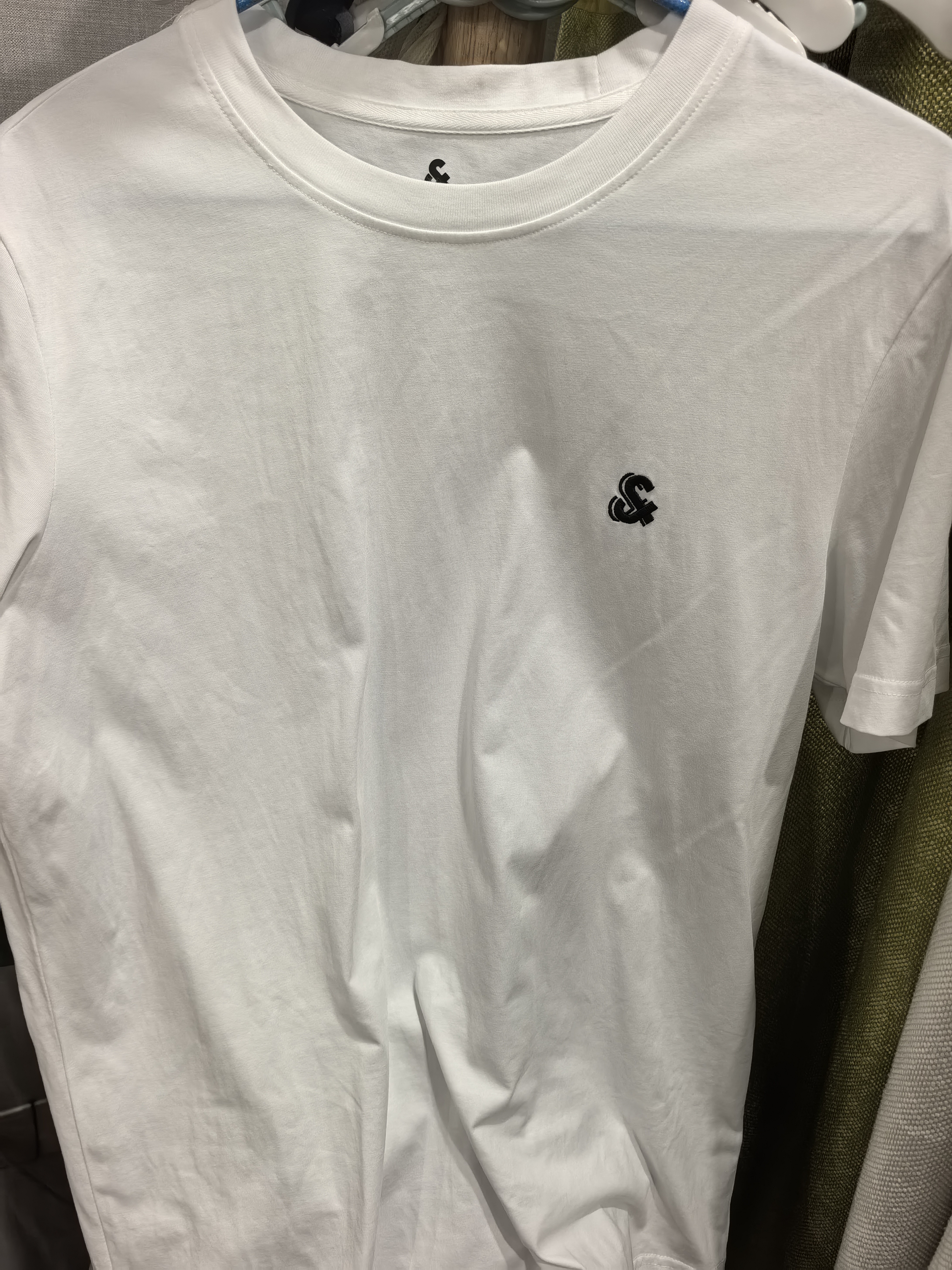 杰克·琼斯（JACK&JONES）26年男装新款【凉感】短袖T恤男士简约纯色透气打底耐洗半袖 A06本白色 常规 M （175） 实拍图