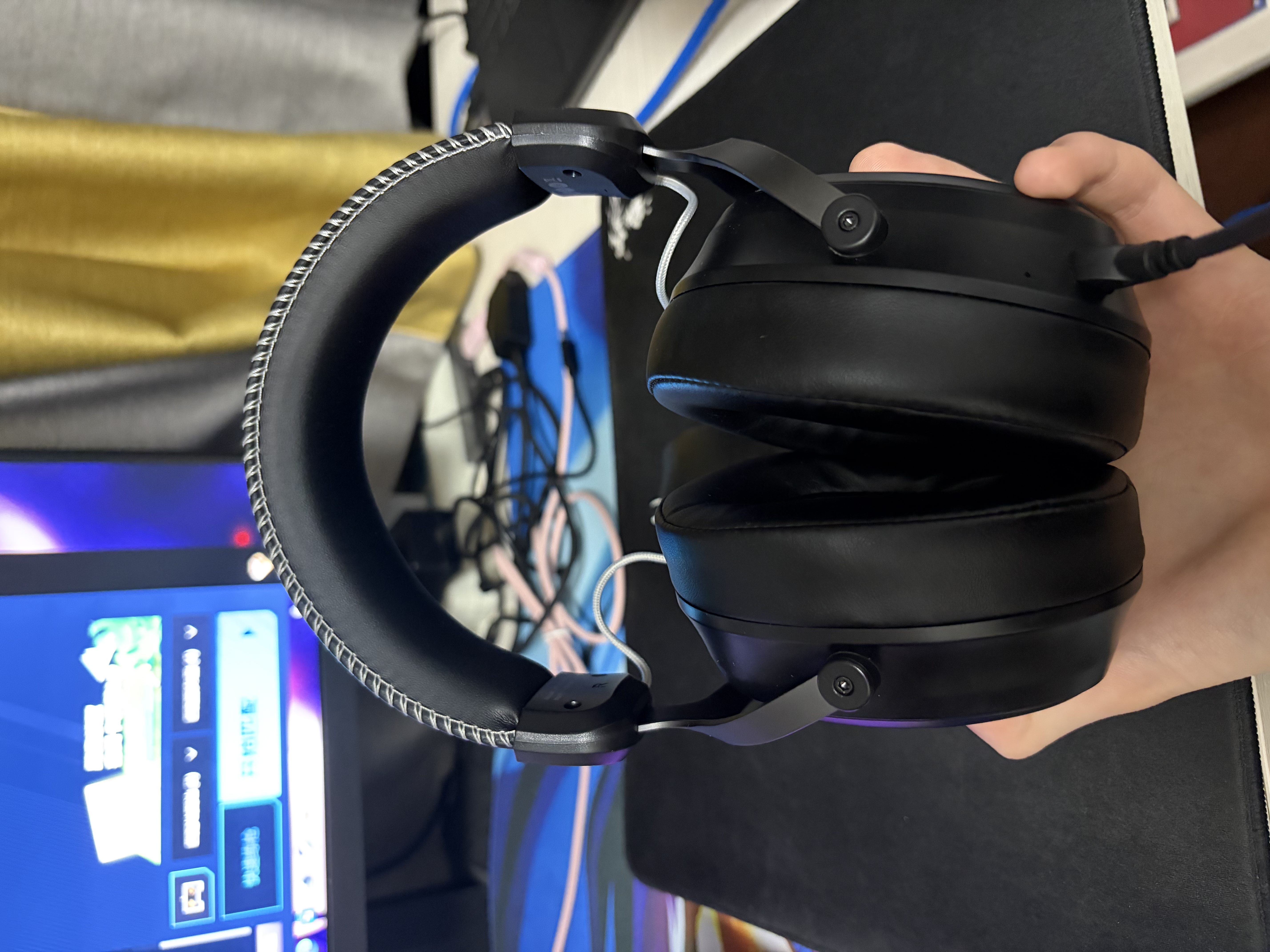 iKF V11 Pro7.1四模无线游戏耳机头戴式7.1环绕音效蓝牙有线电竞三角洲FPS无畏契约听声辨位 深空黑 实拍图