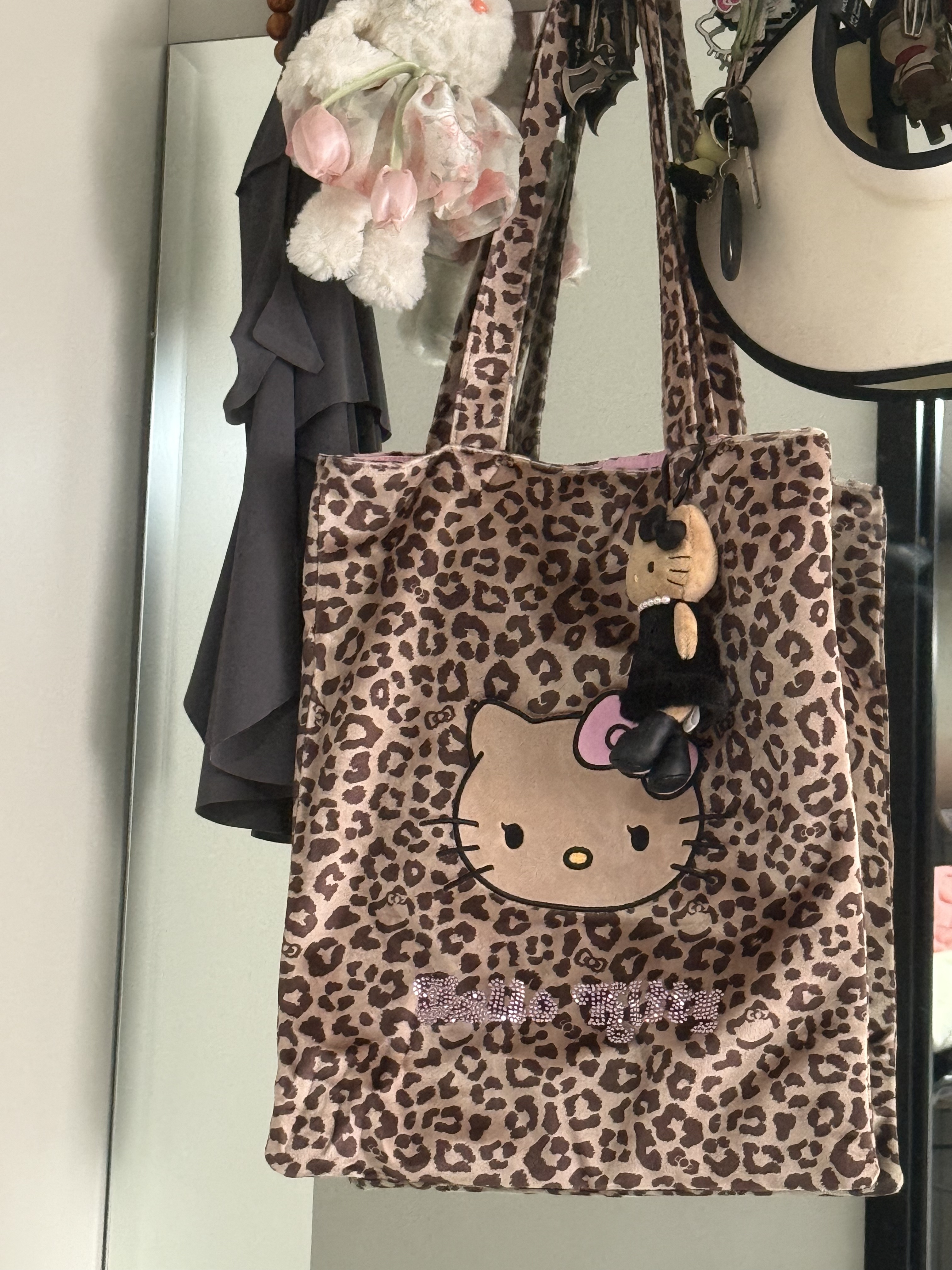 野兽派家居（tbh）三丽鸥Hello Kitty全棉烫钻托特包凯蒂猫女士单肩包购物斜挎包  实拍图