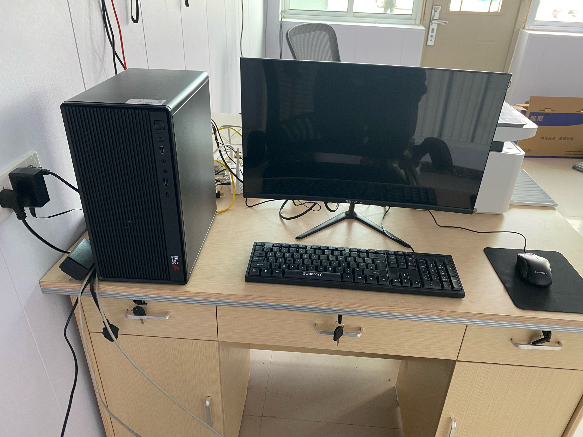 得力（deli）黑白激光打印机 自动双面复印扫描一体机 A4打印机办公专用网络手机无线wifi家用小型多功能一体机 下单即送大礼包|打印纸+插线板 实拍图