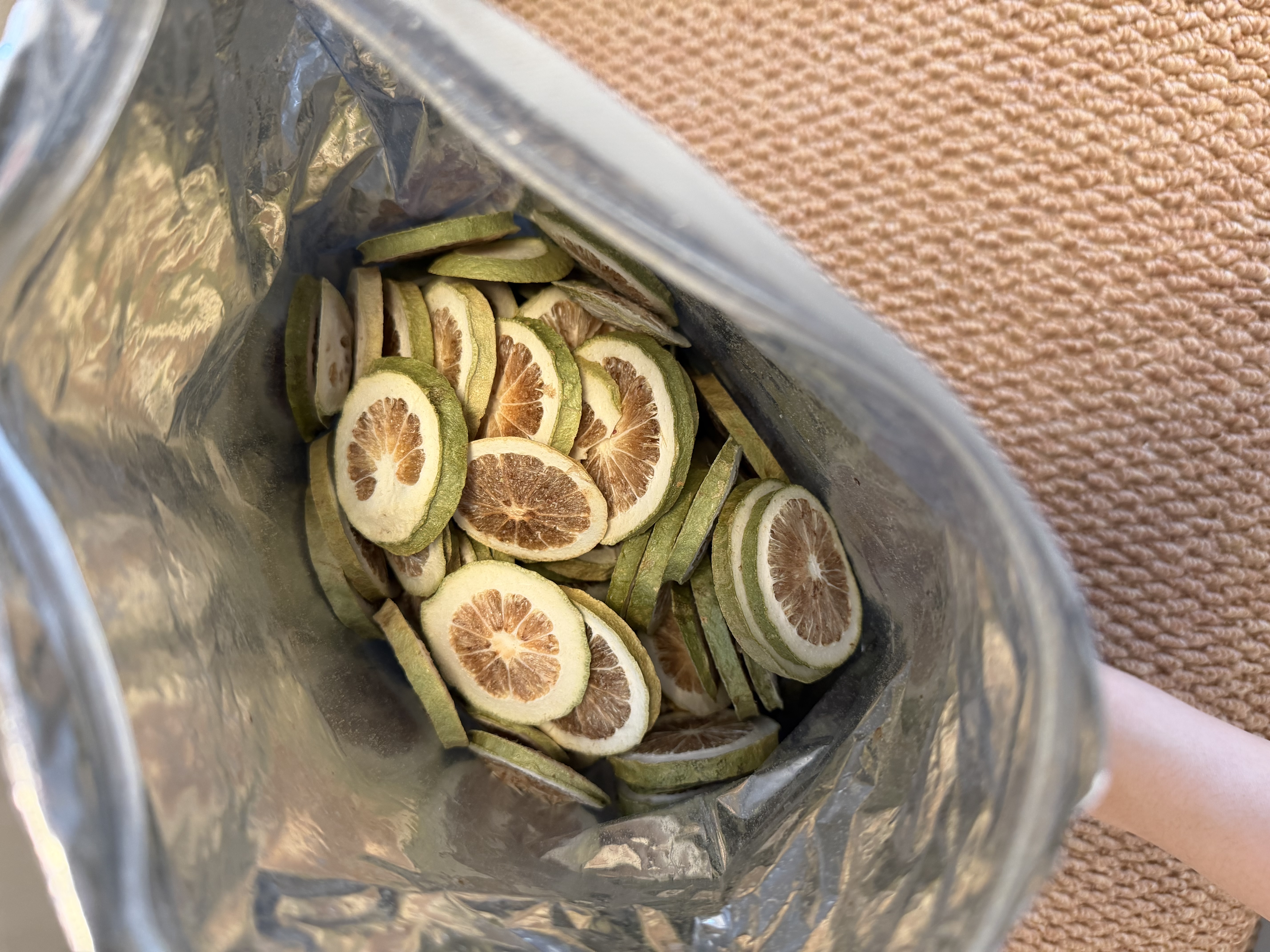贡小主冻干柠檬片250g香水柠檬片可做蜂蜜柠檬水冷泡茶泡水喝的水果茶包 实拍图