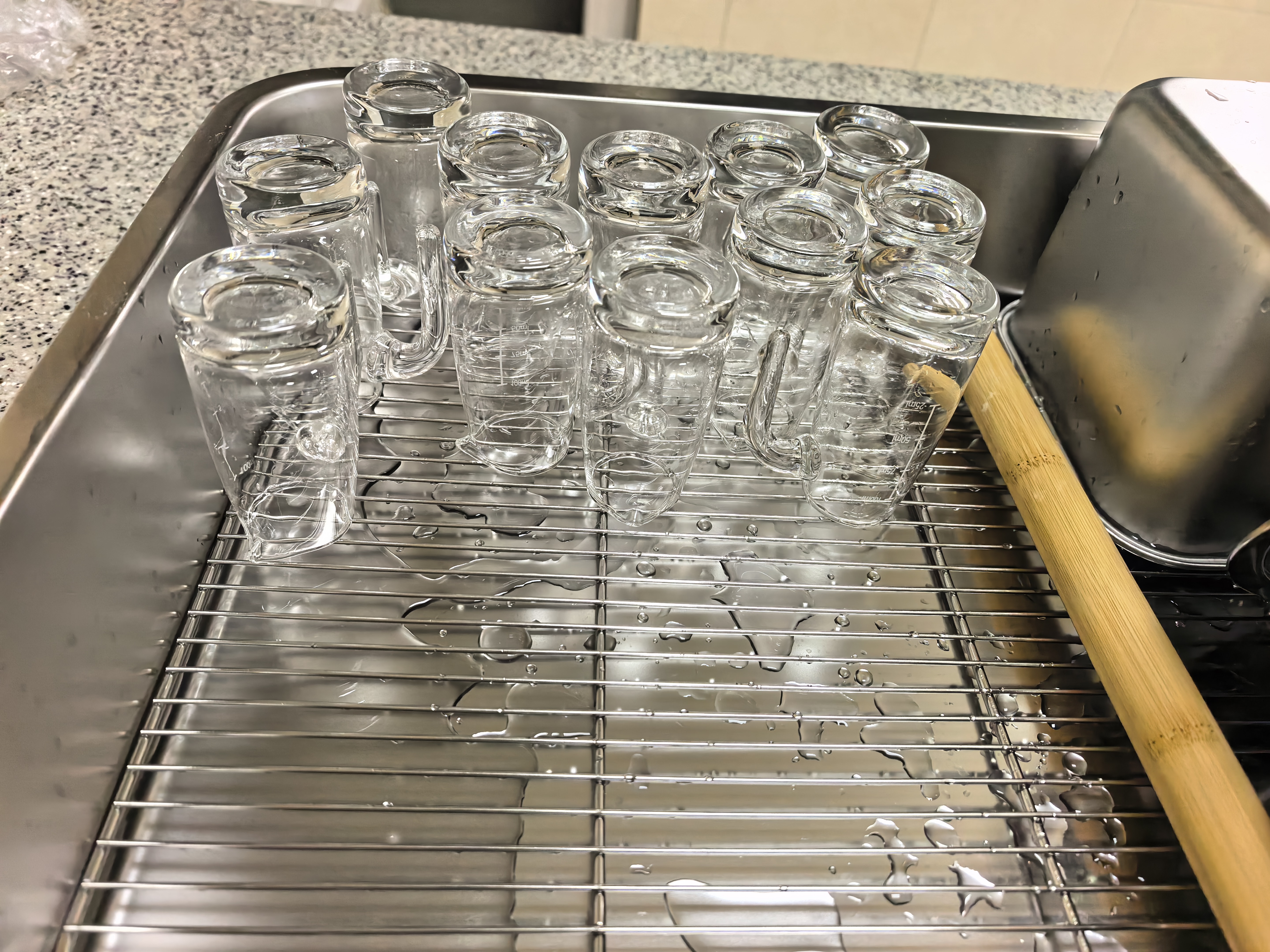 CLITON白酒杯分酒器 倒酒器家用带刻度分酒壶小酒盅100ml 白酒壶6只套装 实拍图